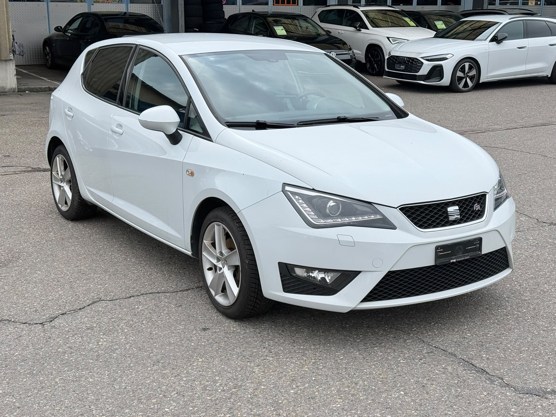 SEAT Ibiza 1.2 TSI FR DSG-image-2
