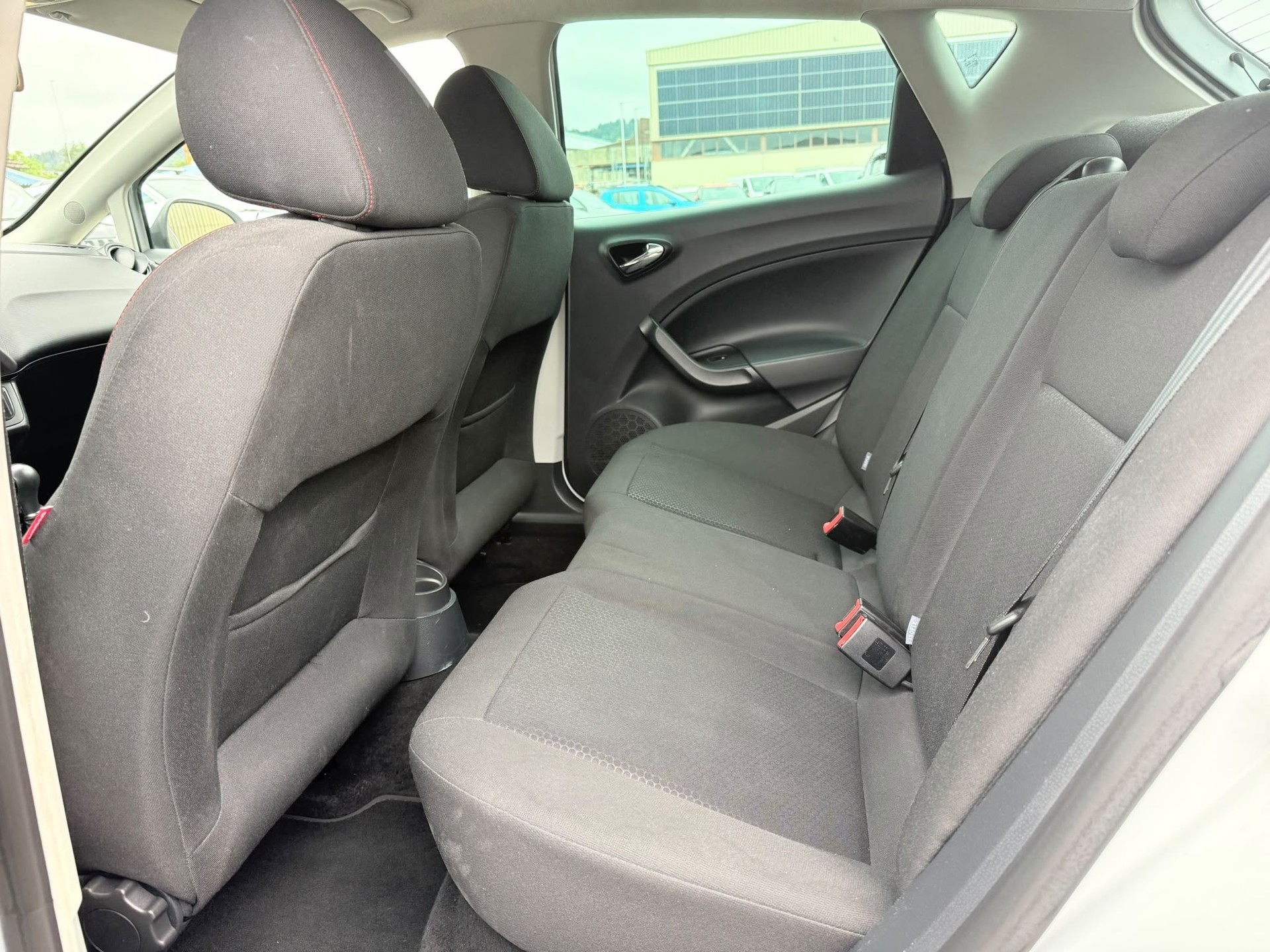 SEAT Ibiza 1.2 TSI FR DSG-image-7