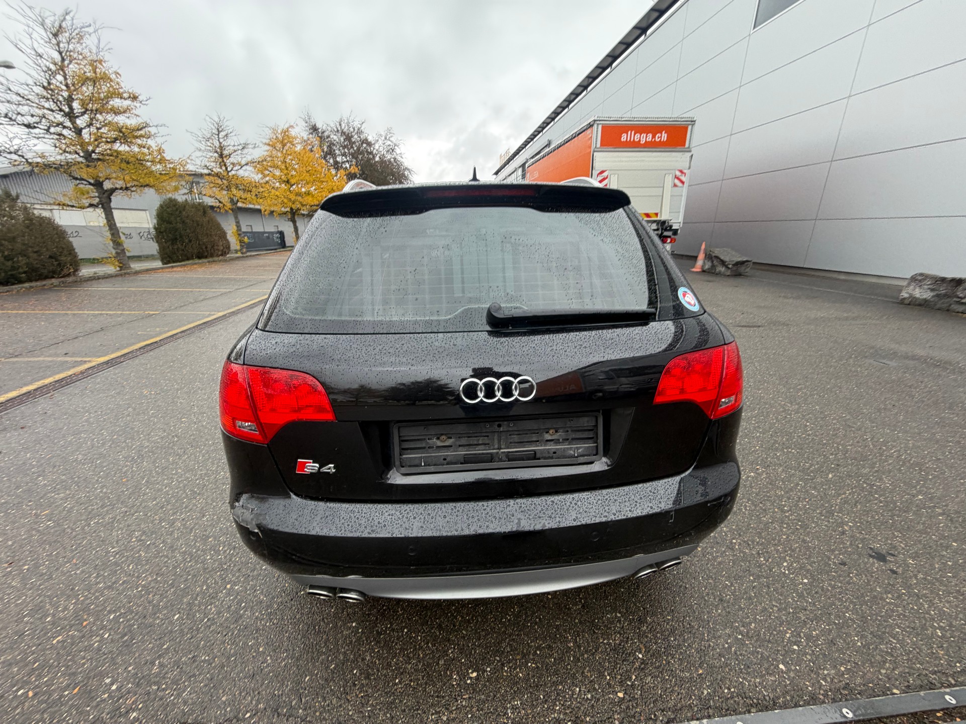 AUDI S4 Avant 4.2 V8 quattro-image-12