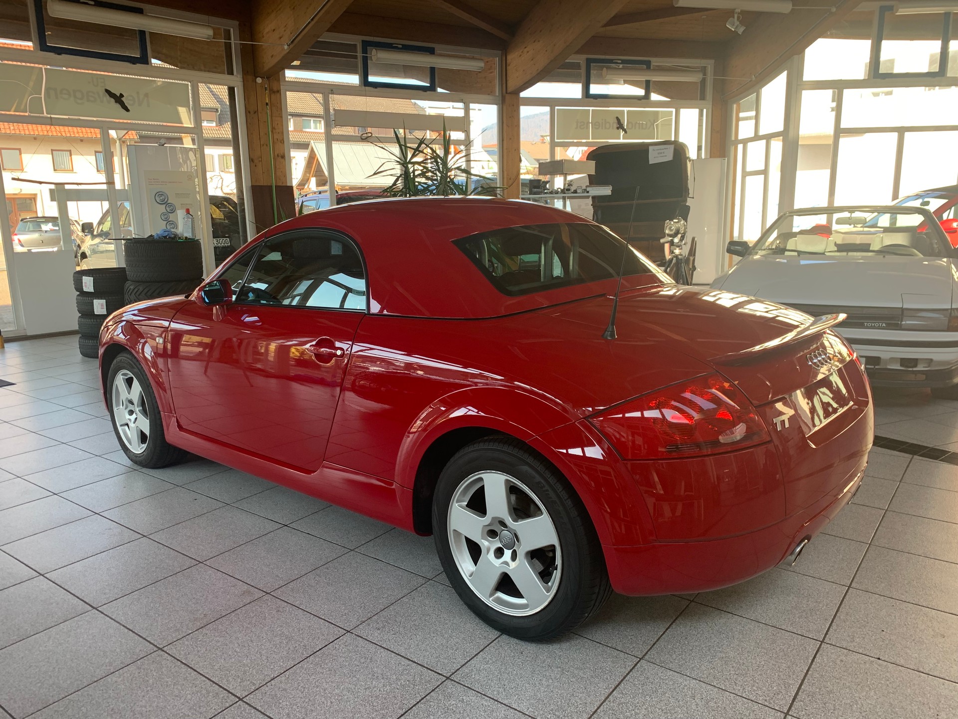 AUDI TT Roadster 1.8 T quattro-image-9