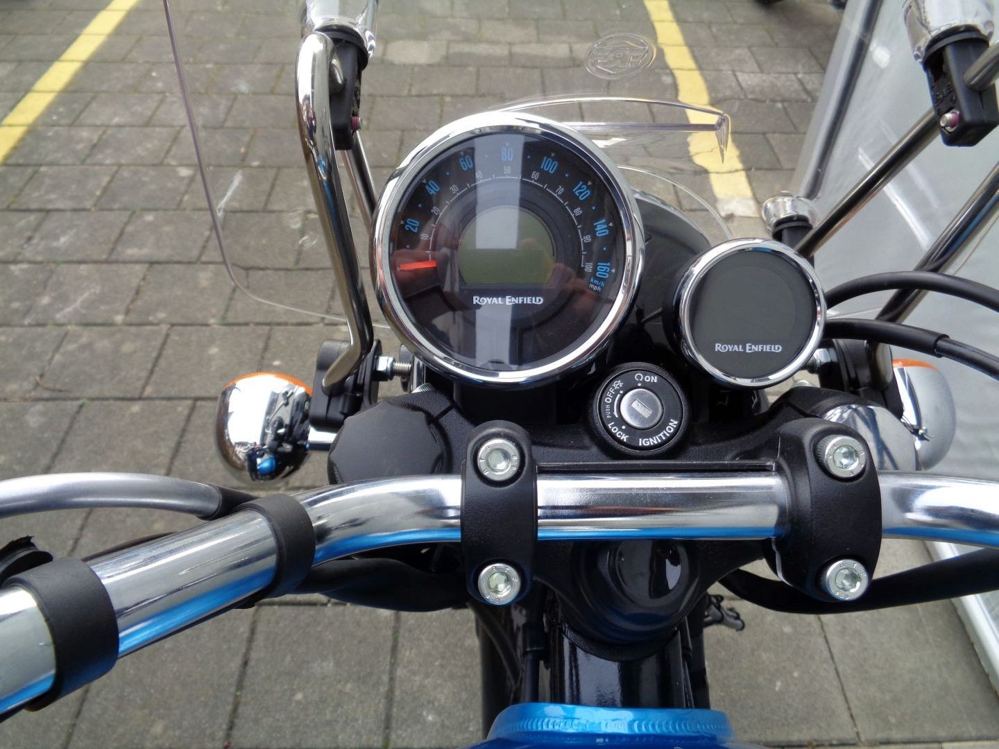 ROYAL ENFIELD METEOR SUPERNOVA 350 E5-image-7
