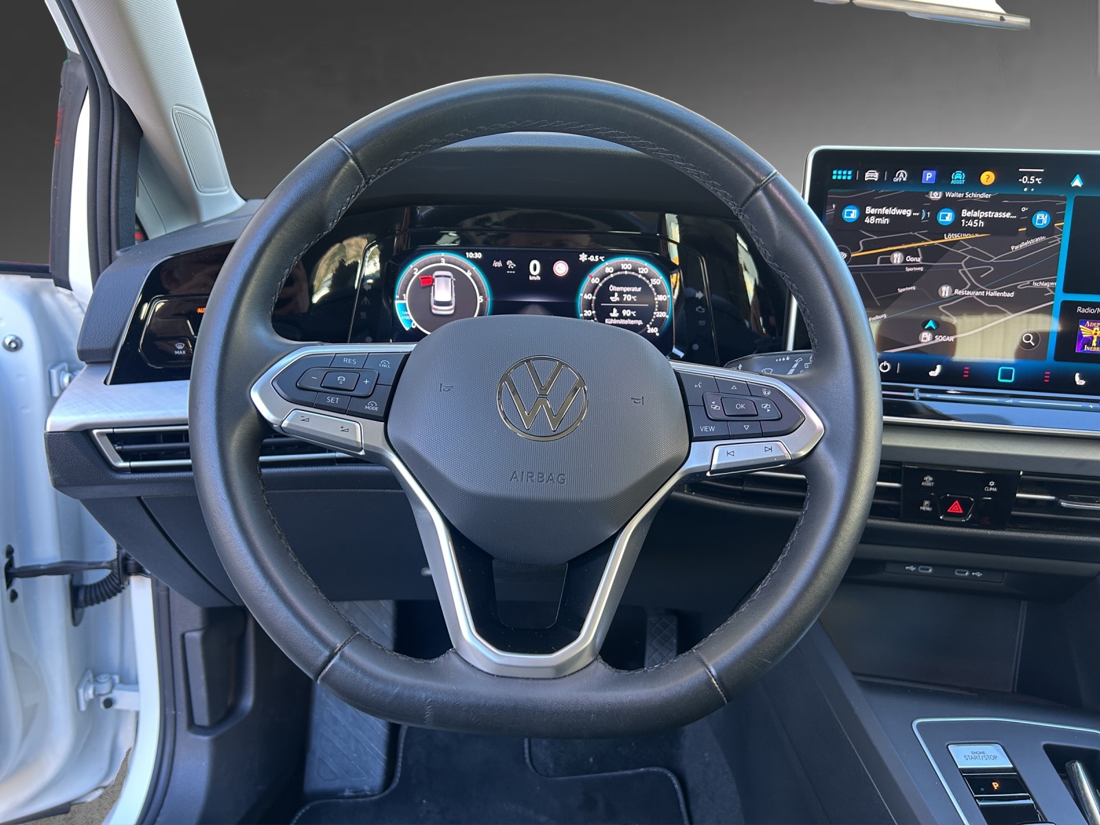 VW Golf Variant 2.0 TDI Life DSG-image-8