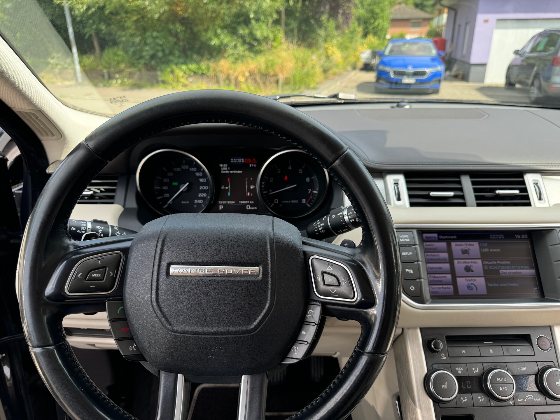 LAND ROVER Range Rover Evoque 2.0 Si4 Prestige AT6-image-6