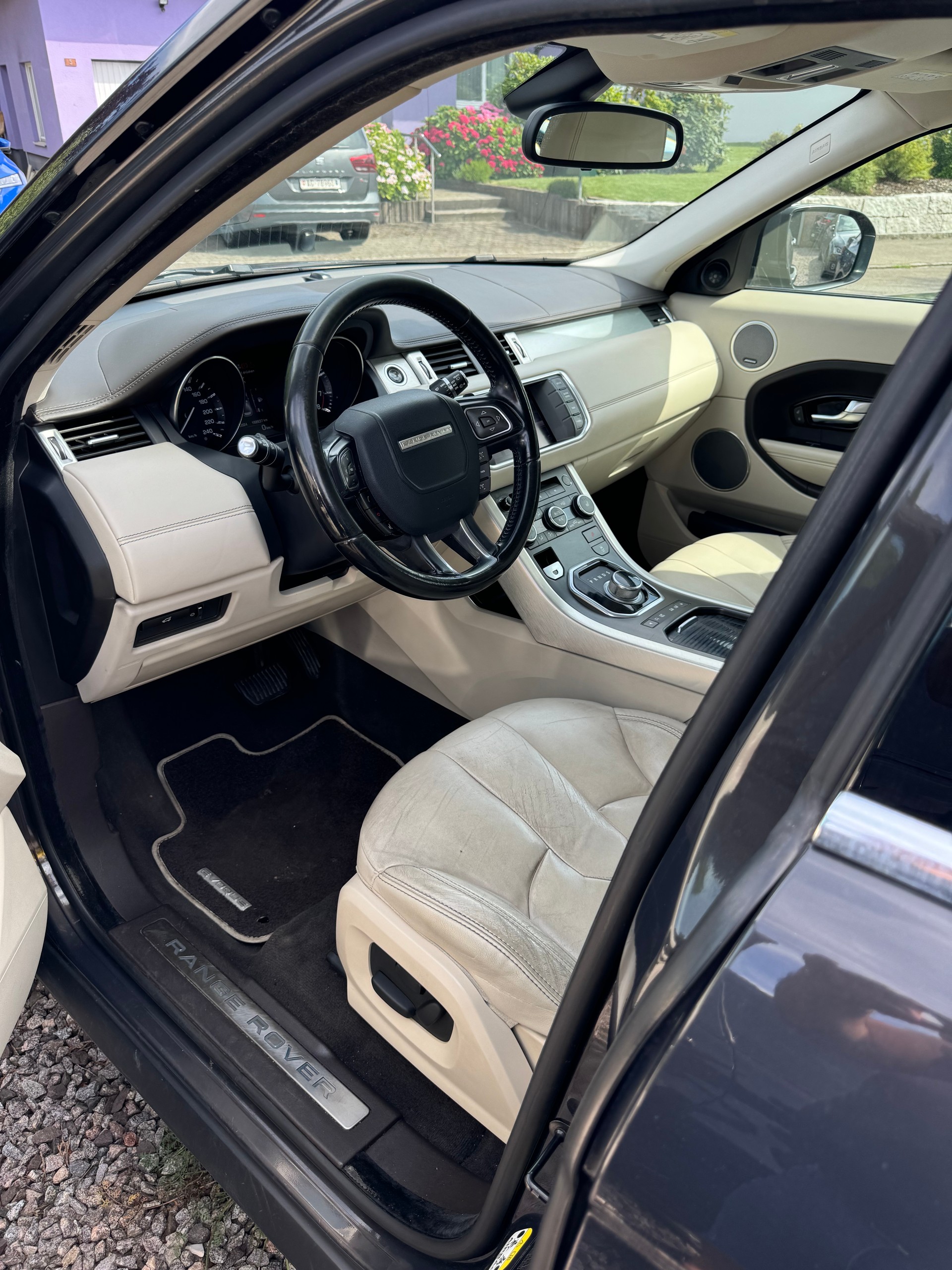 LAND ROVER Range Rover Evoque 2.0 Si4 Prestige AT6-image-14