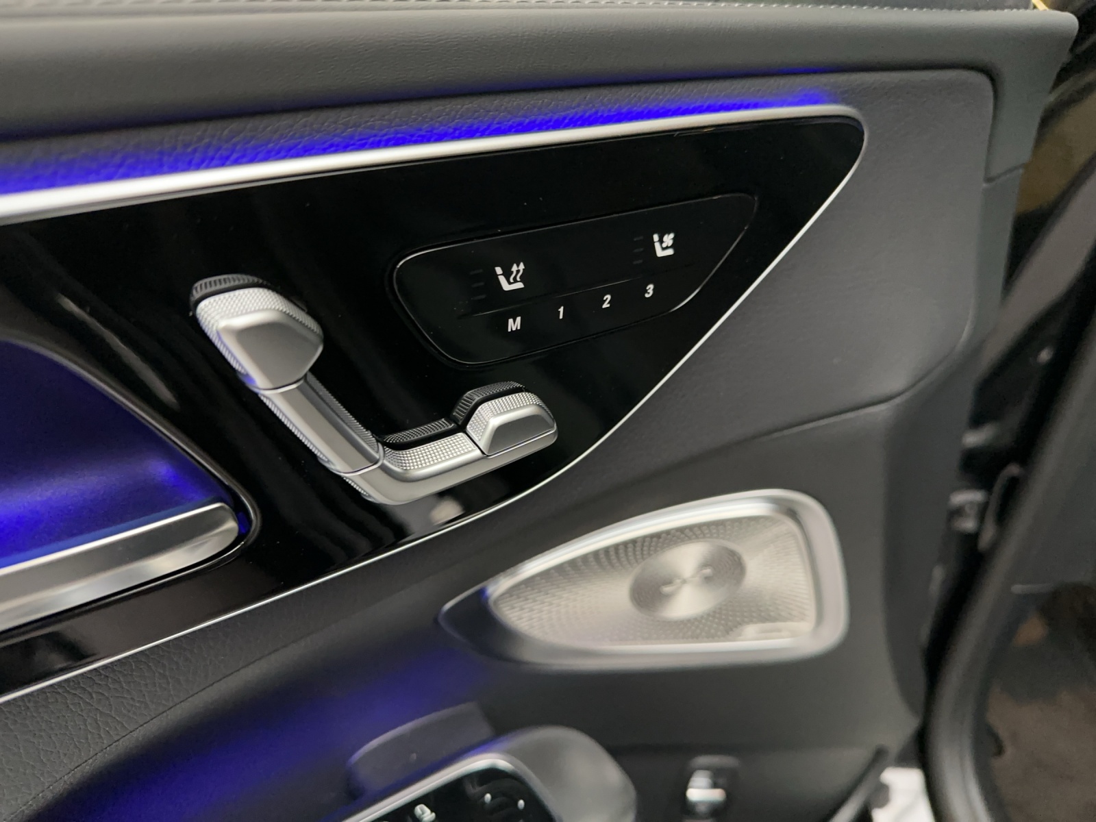 MERCEDES-BENZ C 300 T 4 Matic-image-9