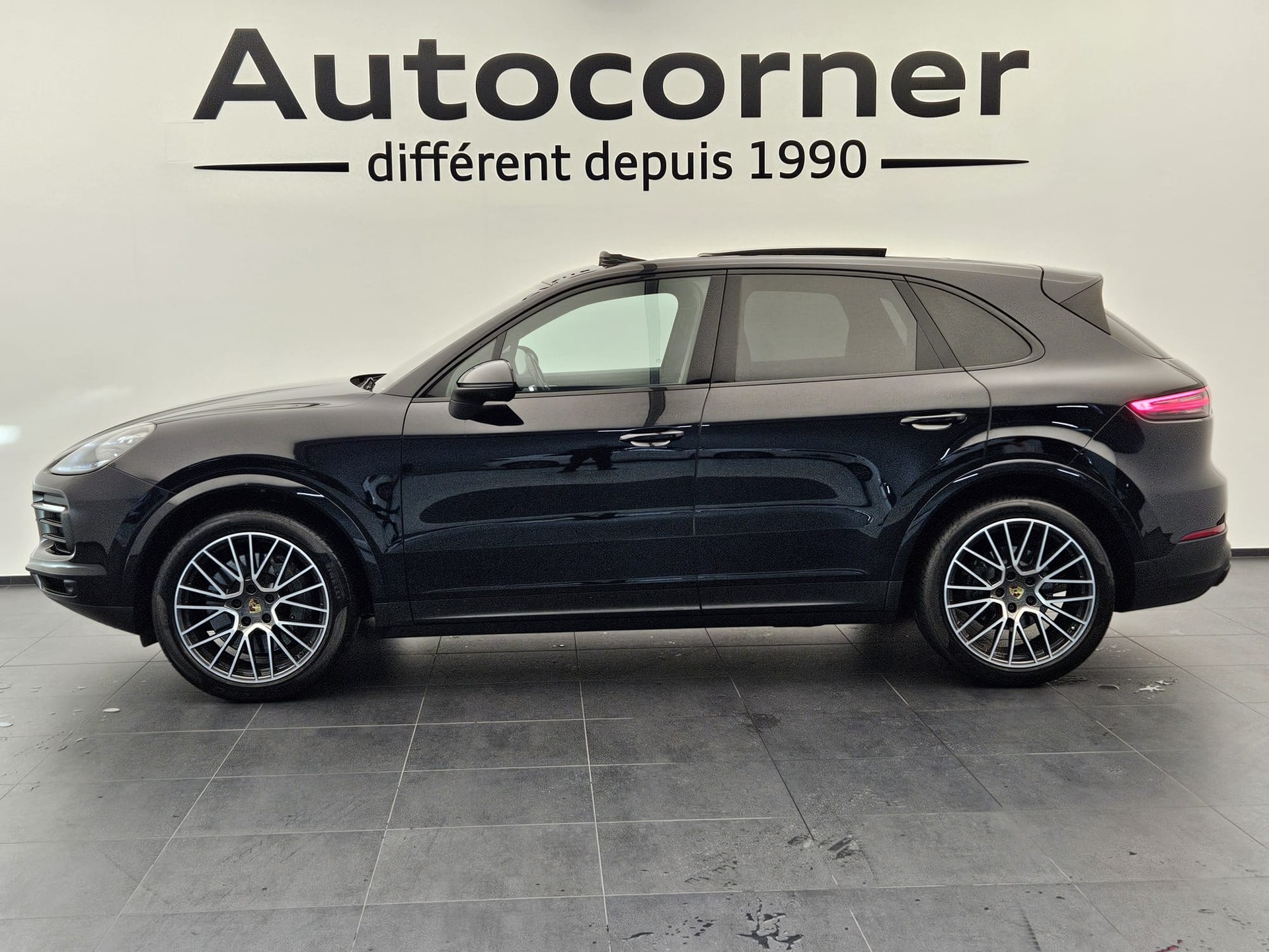 PORSCHE Cayenne S-image-1