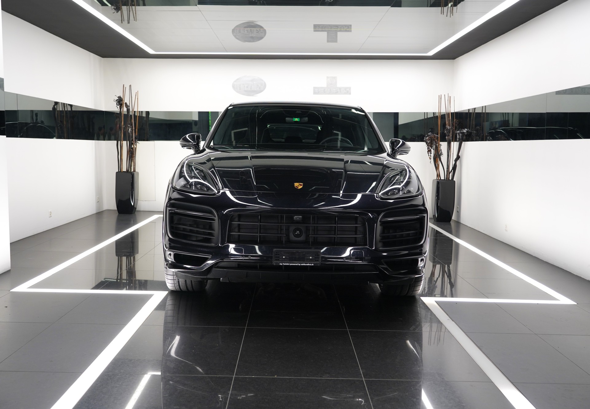 PORSCHE Cayenne GTS Coupé-image-2