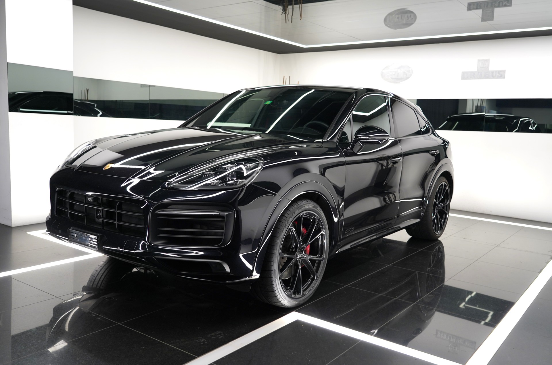 PORSCHE Cayenne GTS Coupé-image-0