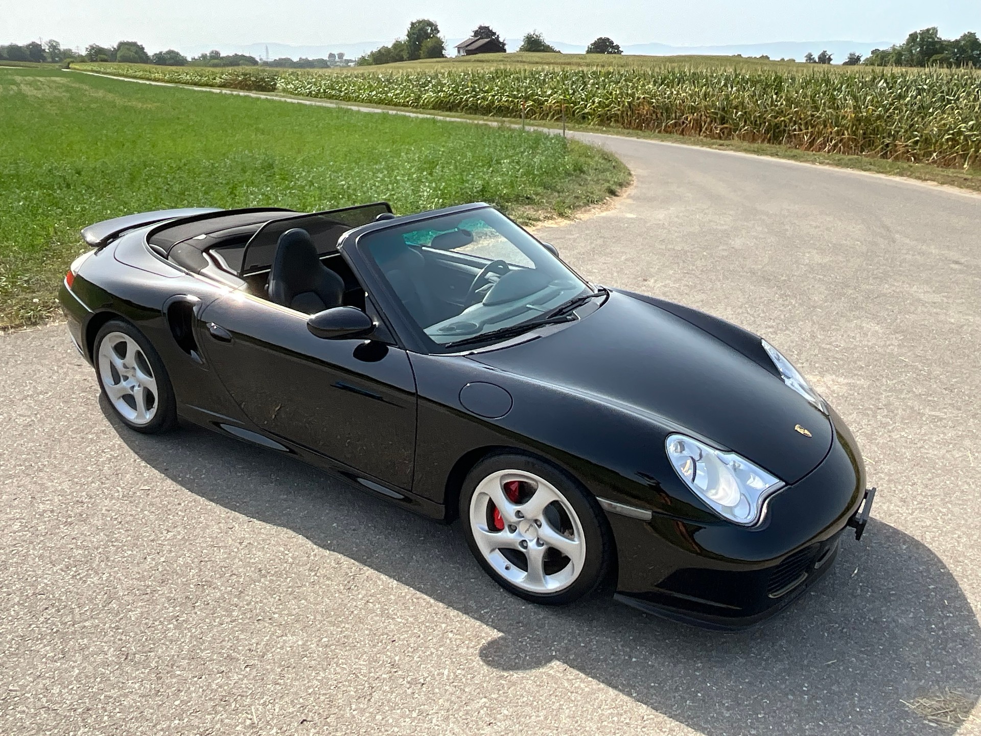 PORSCHE 911 Turbo Cabrio-image-6