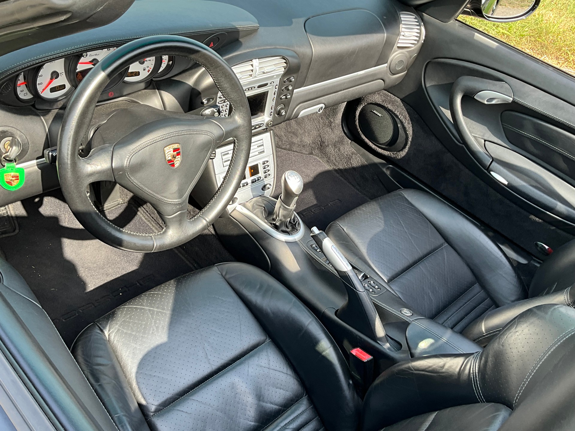PORSCHE 911 Turbo Cabrio-image-11