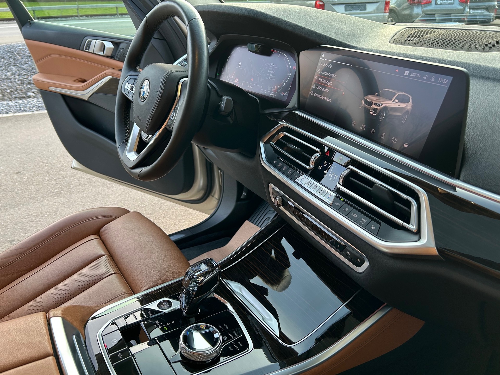 BMW X5 xDrive 40i Steptronic-image-12