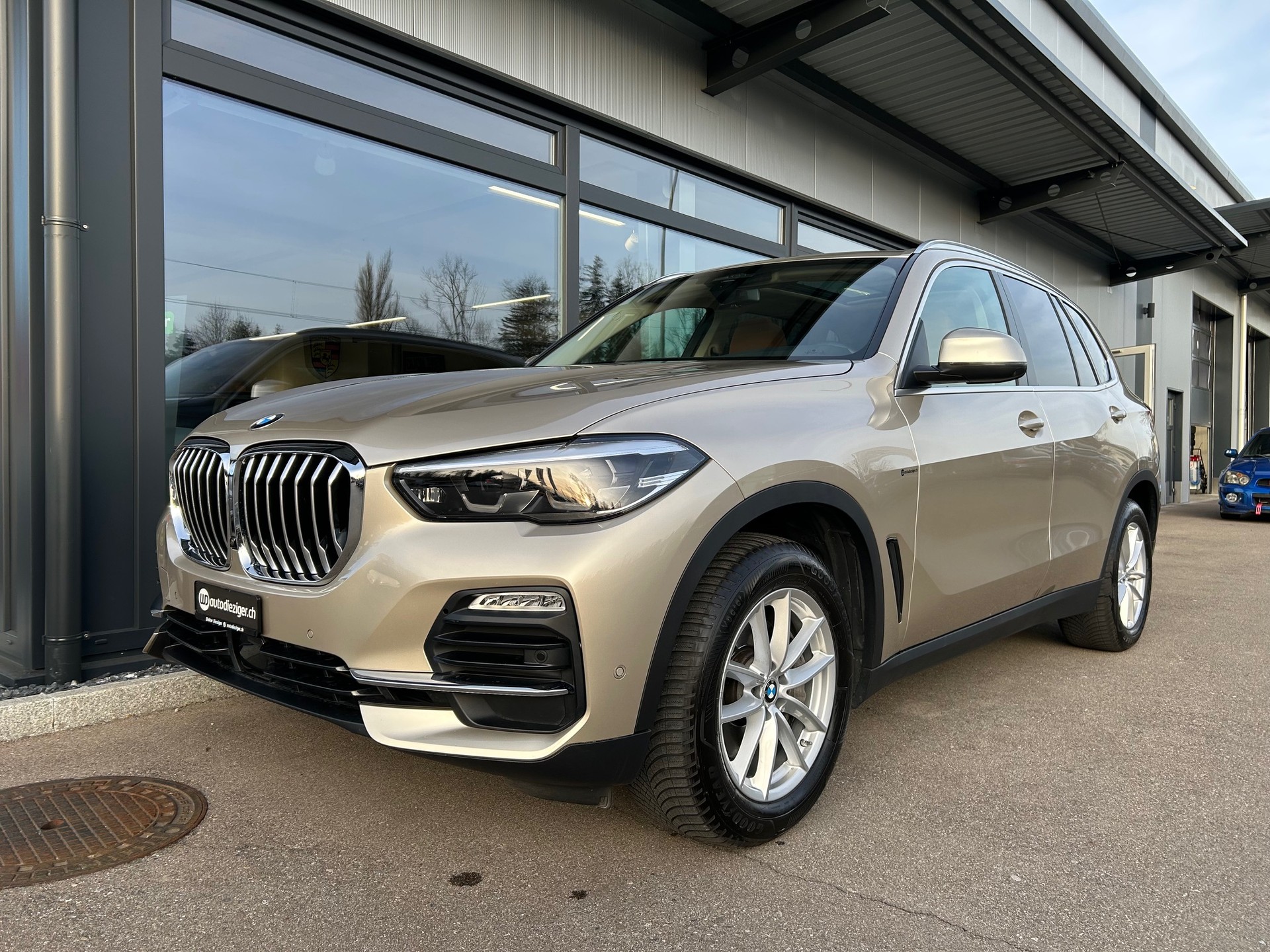 BMW X5 xDrive 40i Steptronic-image-3