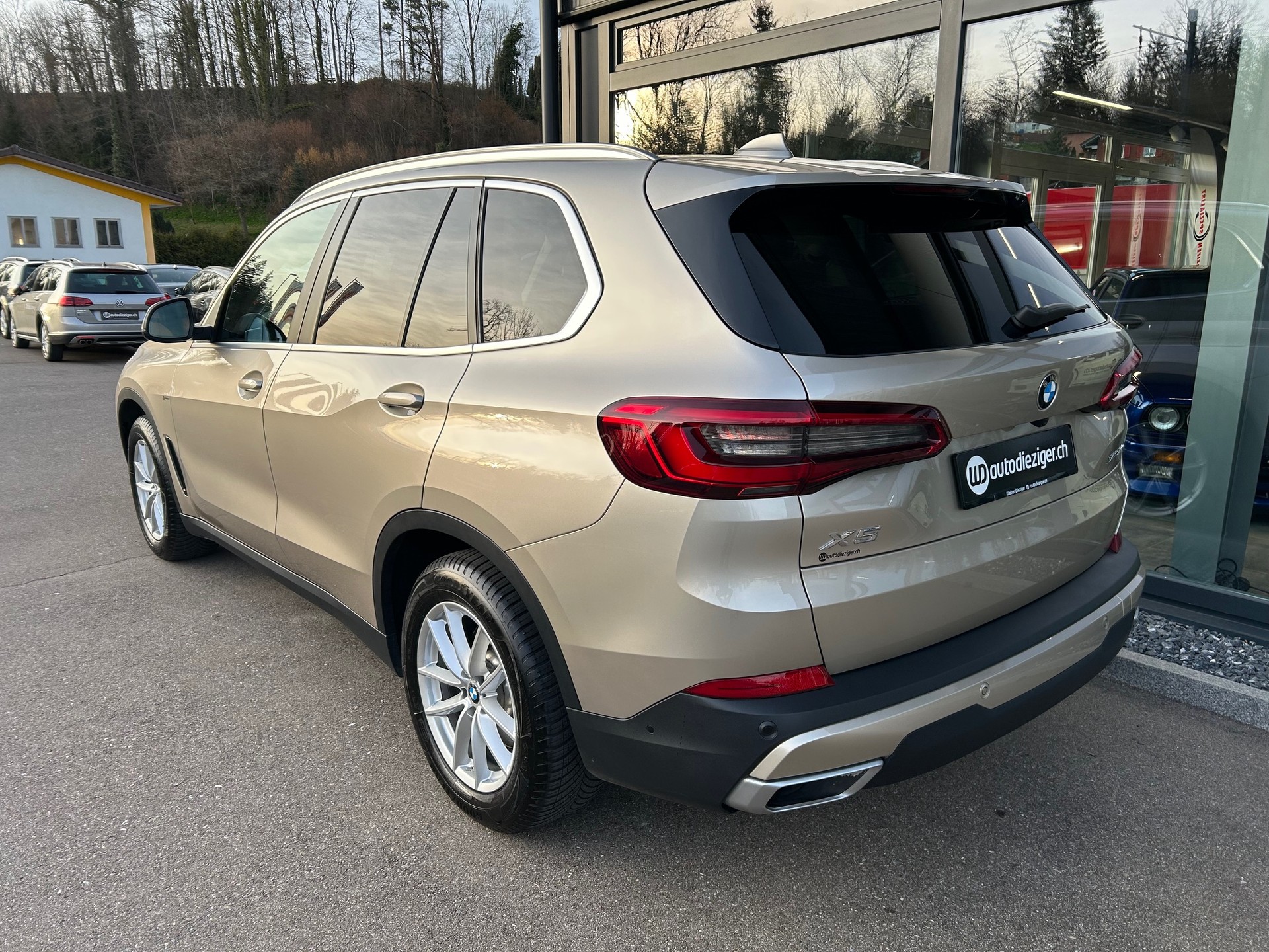 BMW X5 xDrive 40i Steptronic-image-5