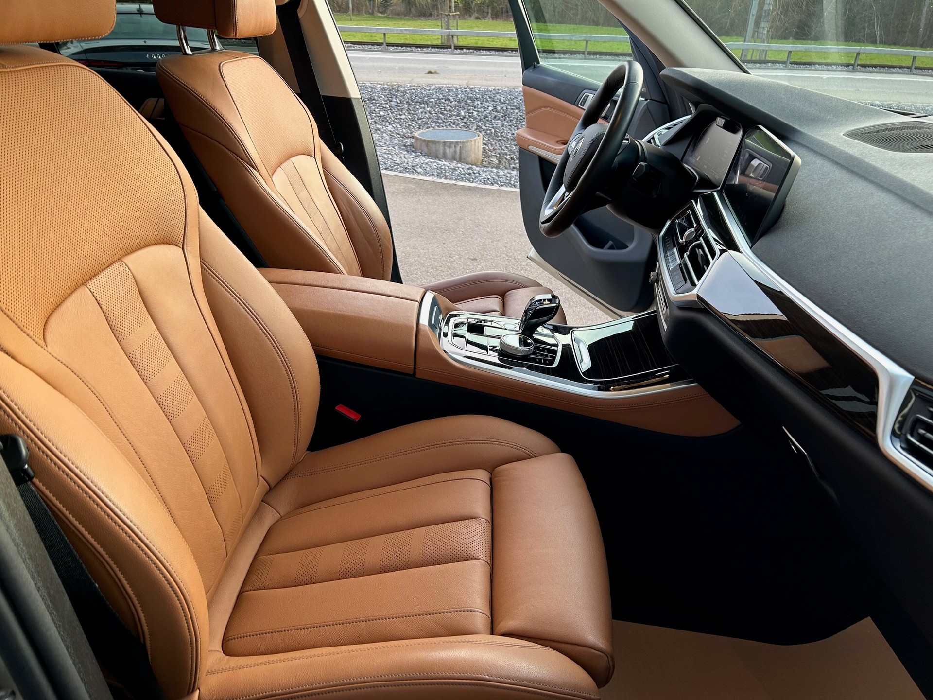 BMW X5 xDrive 40i Steptronic-image-9