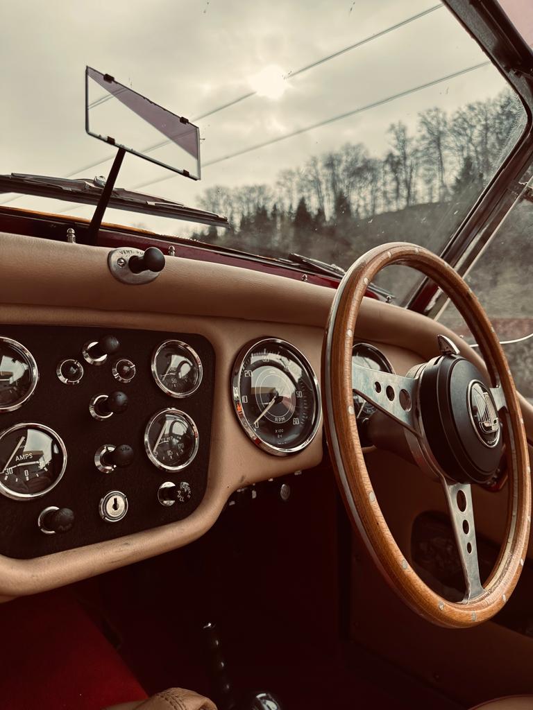 TRIUMPH TR3A-image-2