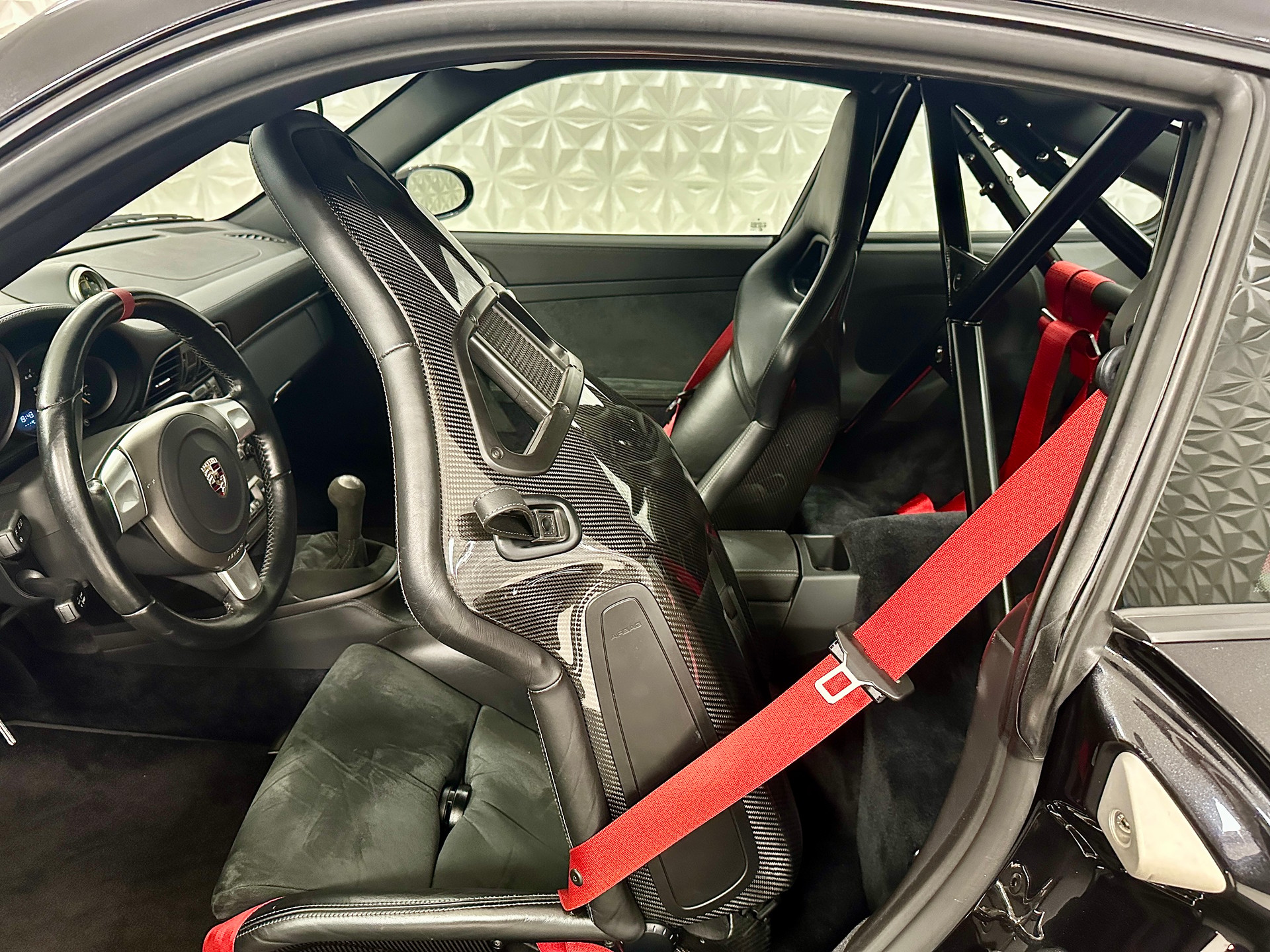 PORSCHE 911 GT2-image-13