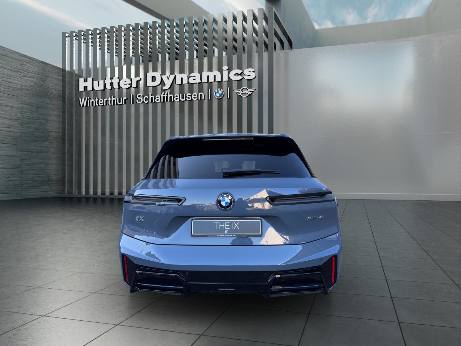 BMW iX xDrive45 M Sport Pro-image-25