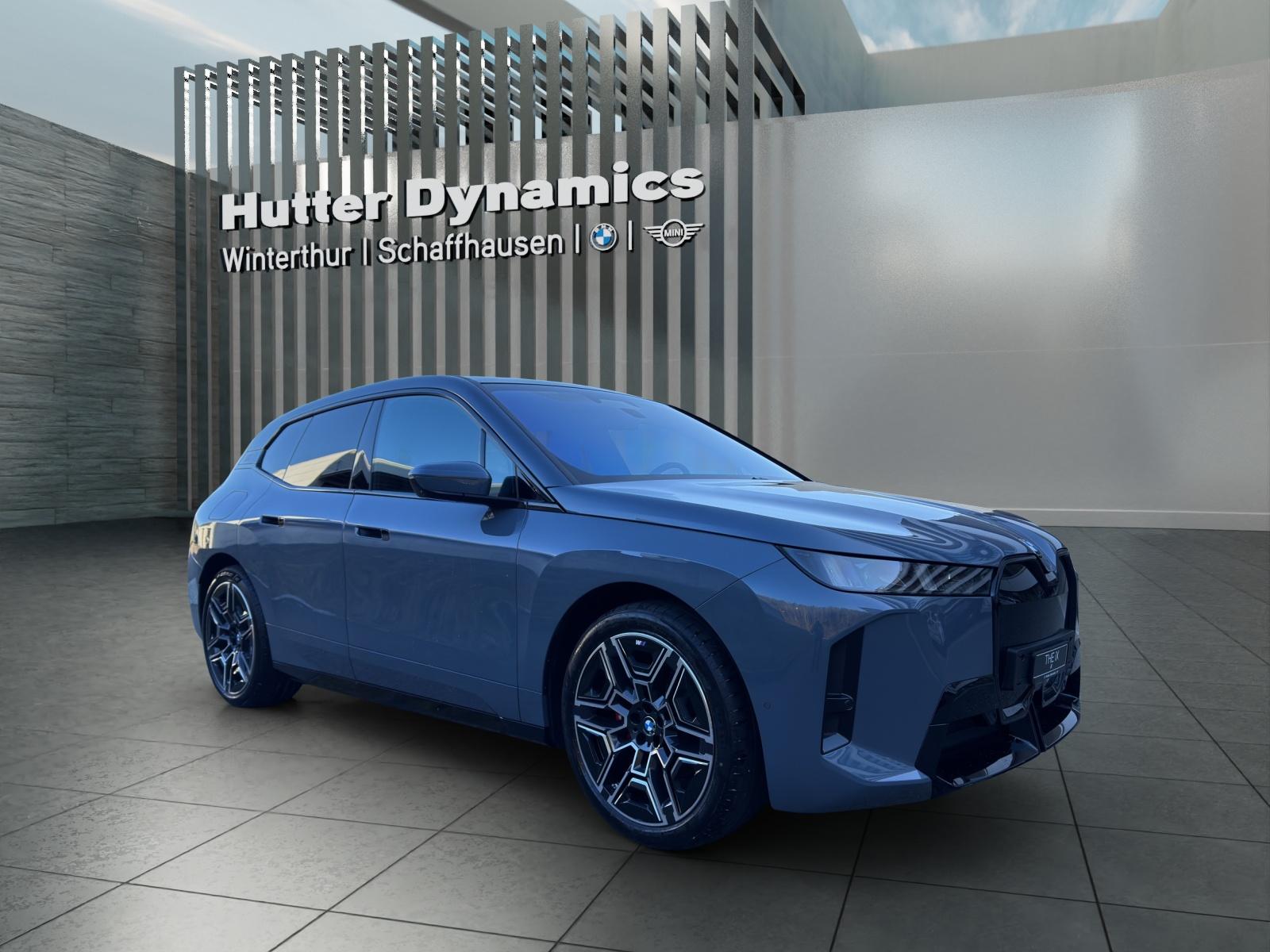 BMW iX xDrive45 M Sport Pro-image-2