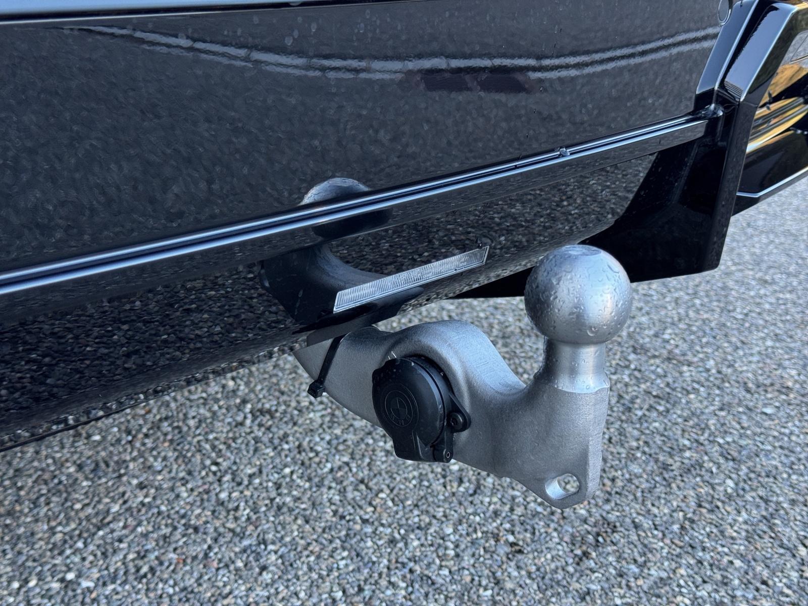 BMW iX xDrive45 M Sport Pro-image-17