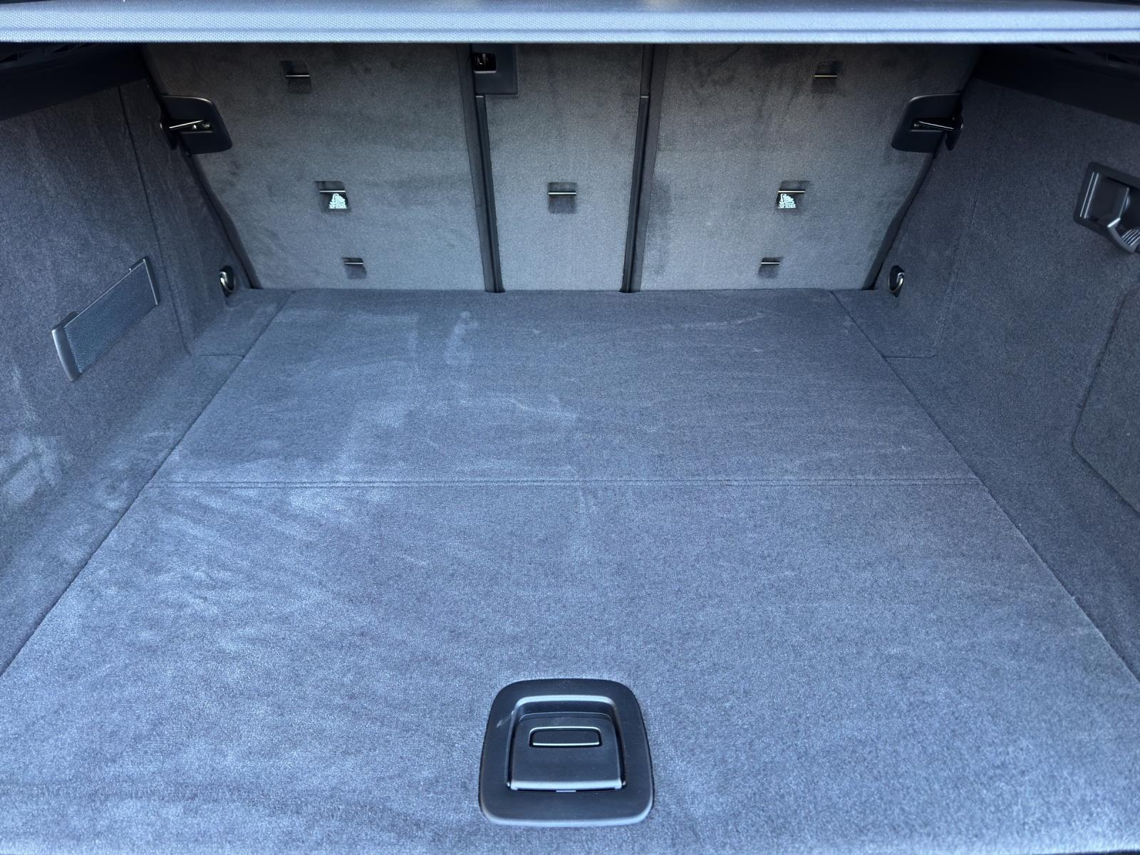 BMW iX xDrive45 M Sport Pro-image-15