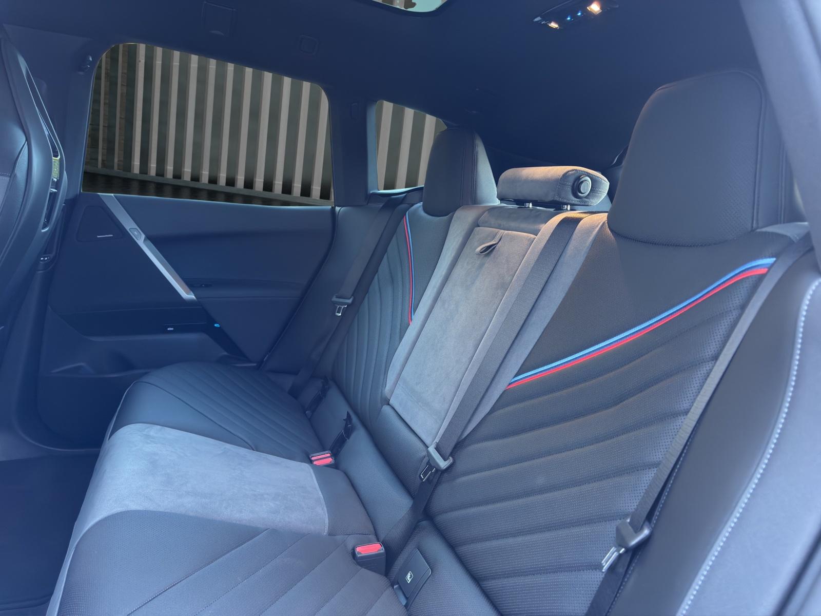 BMW iX xDrive45 M Sport Pro-image-14