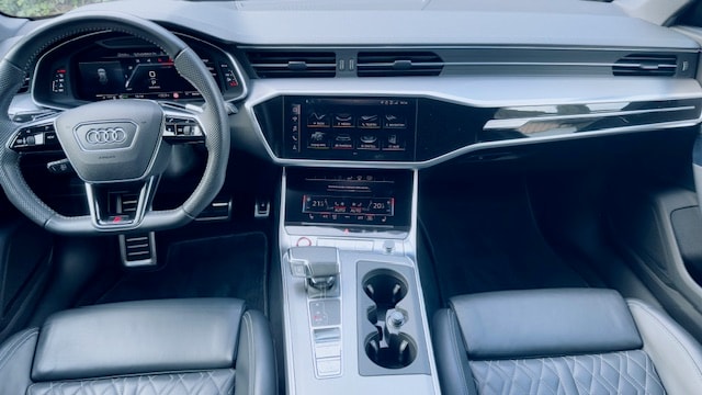 AUDI S6 Avant 3.0 TDI quattro tiptronic-image-11
