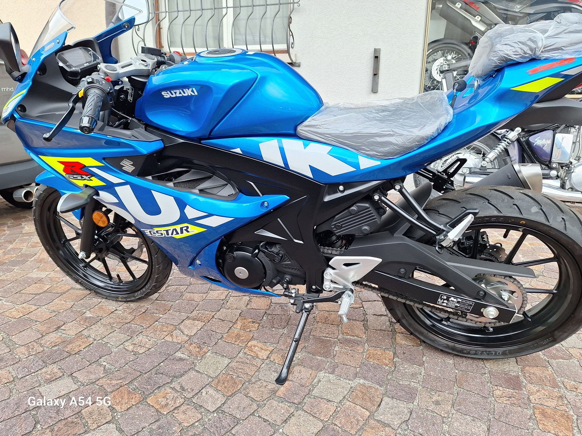SUZUKI GSX-R 125-image-2