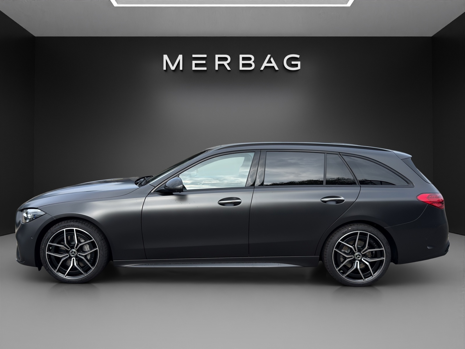 MERCEDES-BENZ C 220 d T 4 Matic Swiss Star-image-1