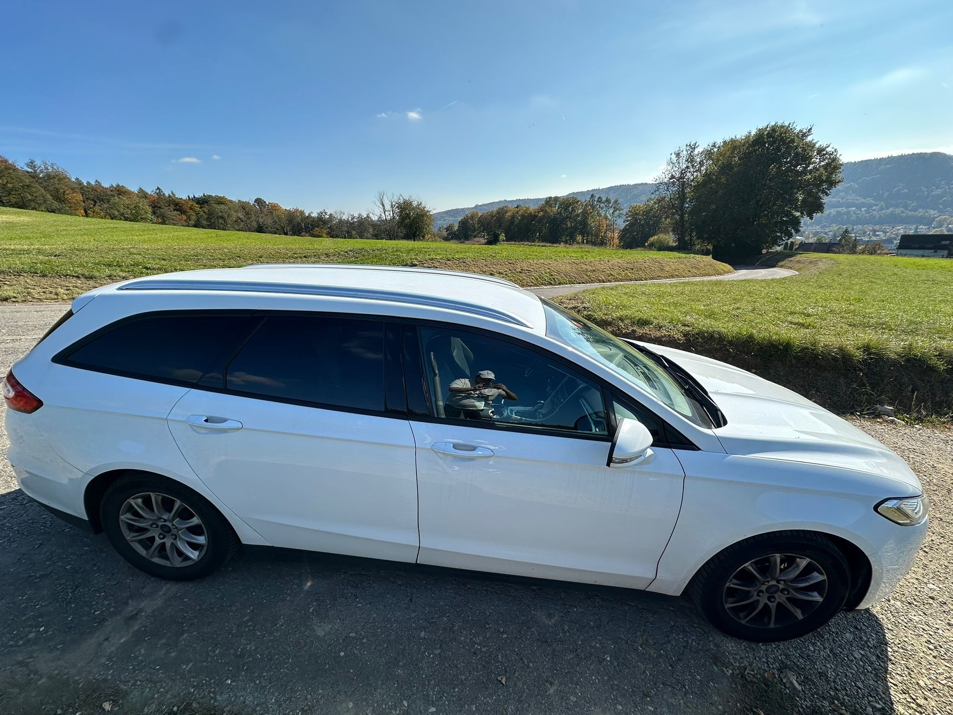 FORD Mondeo 2.0 TDCi Trend PowerShift-image-2
