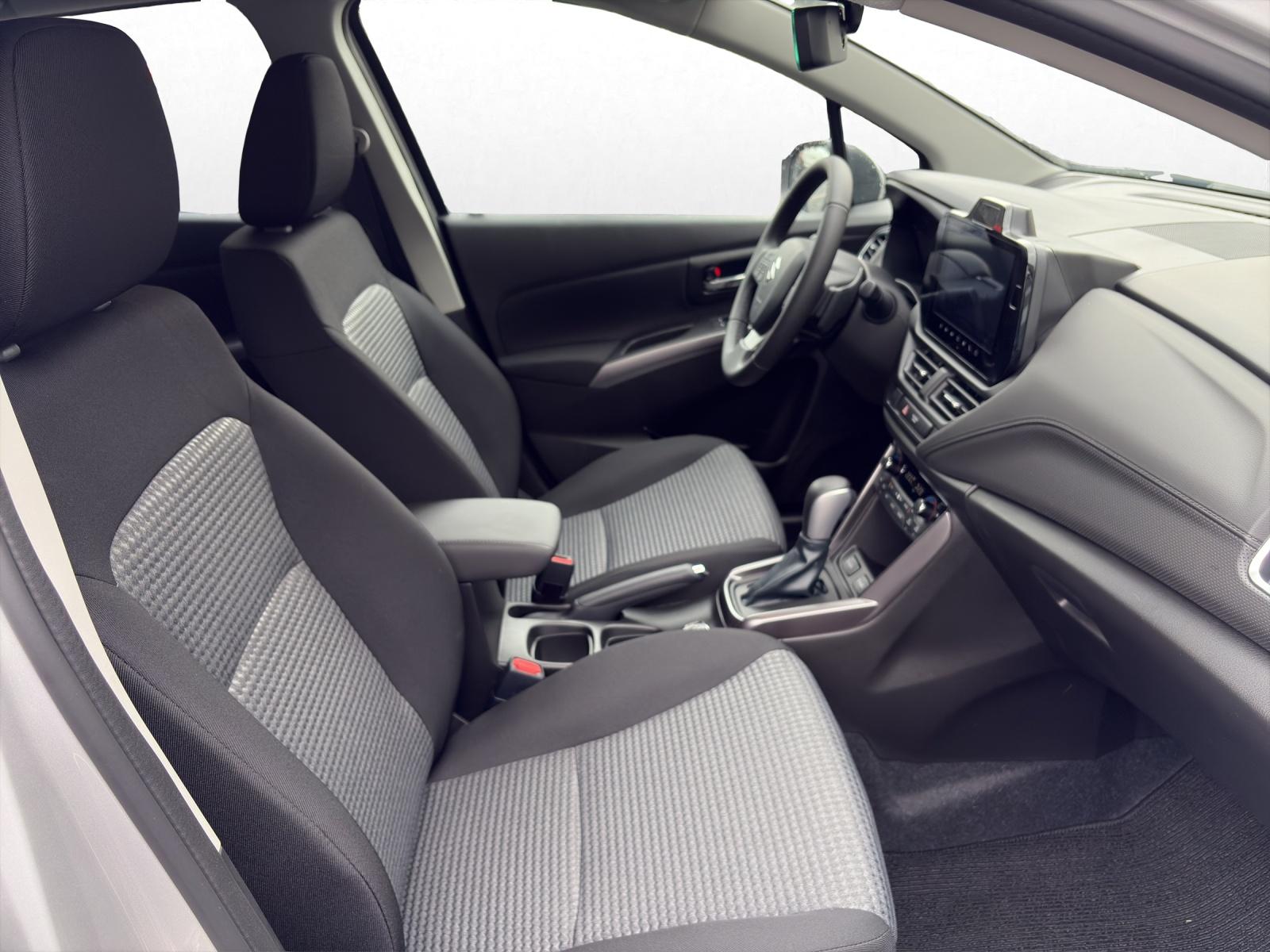 SUZUKI S-Cross 1.4 T Compact+ Hybrid 4x4-image-15