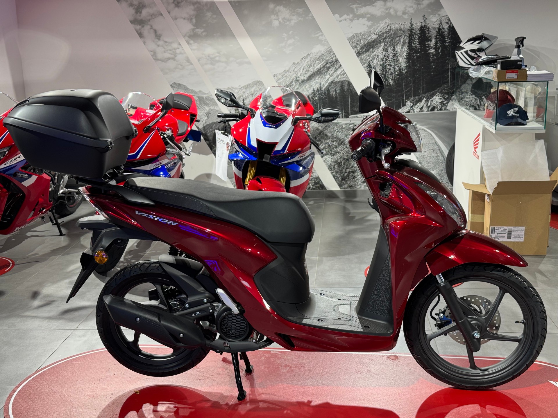 HONDA NSC Vision 110-showroom-element-1