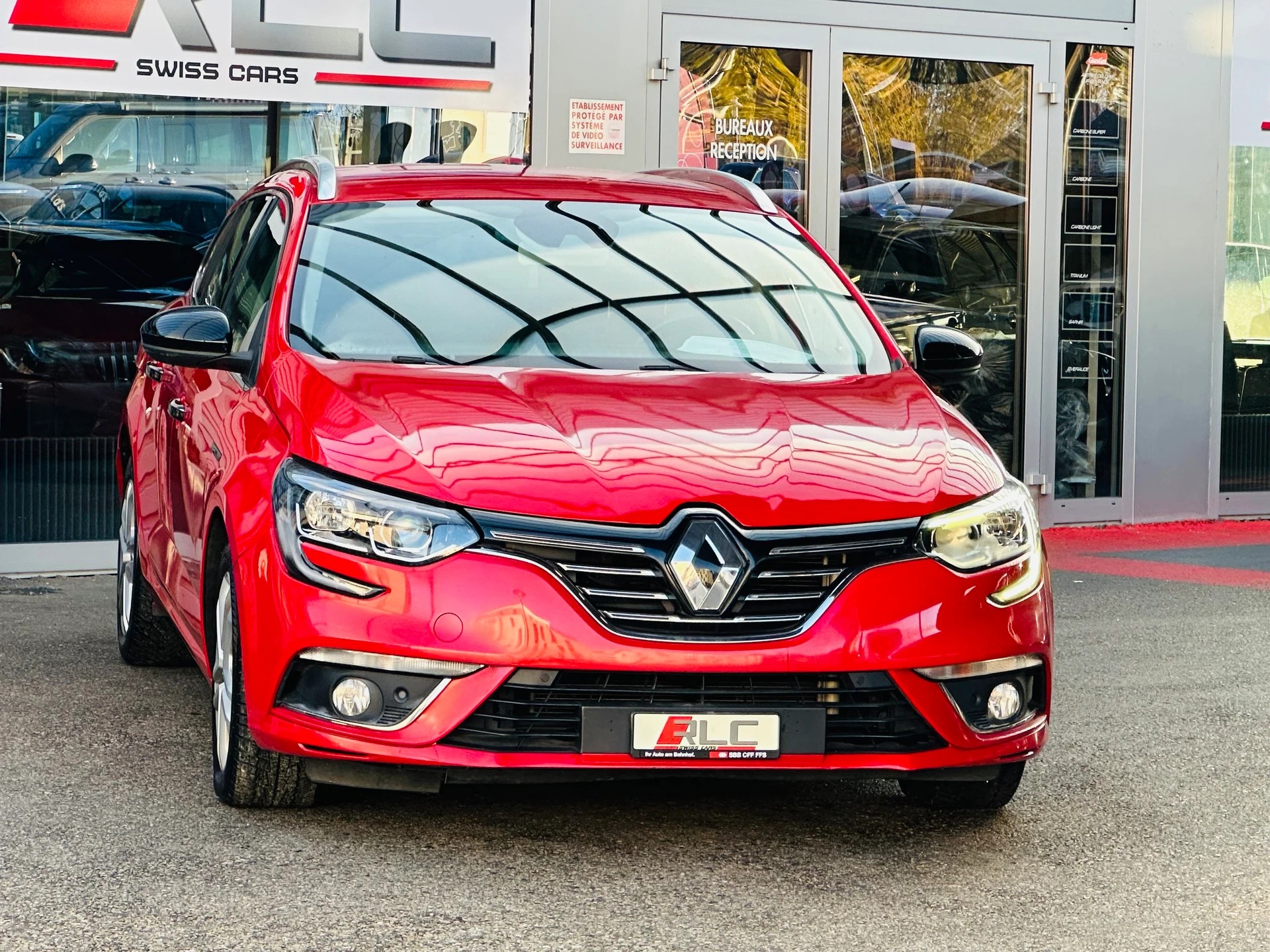 RENAULT Mégane Grandtour 1.5 dCi Business EDC-image-1