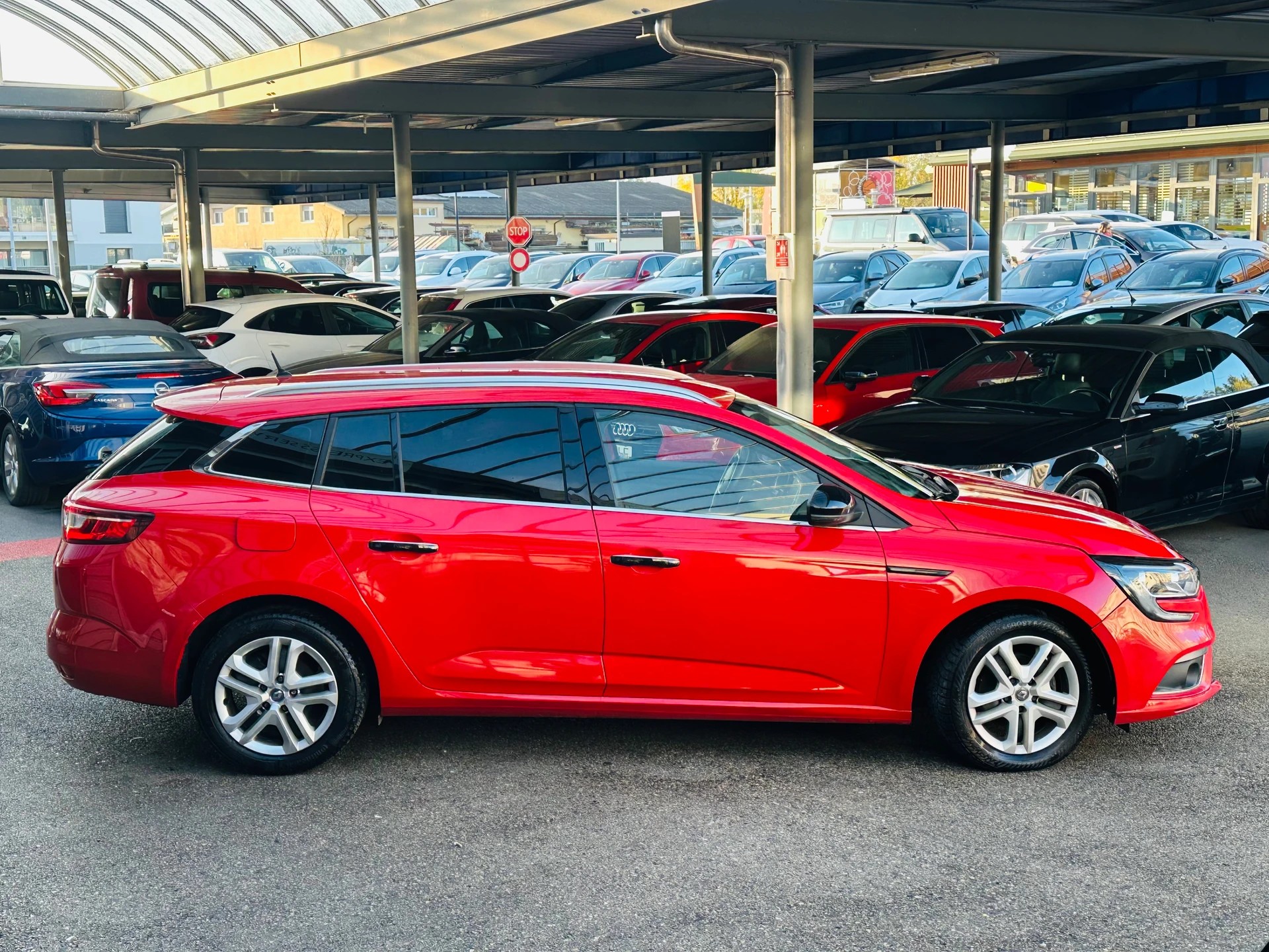 RENAULT Mégane Grandtour 1.5 dCi Business EDC-image-5