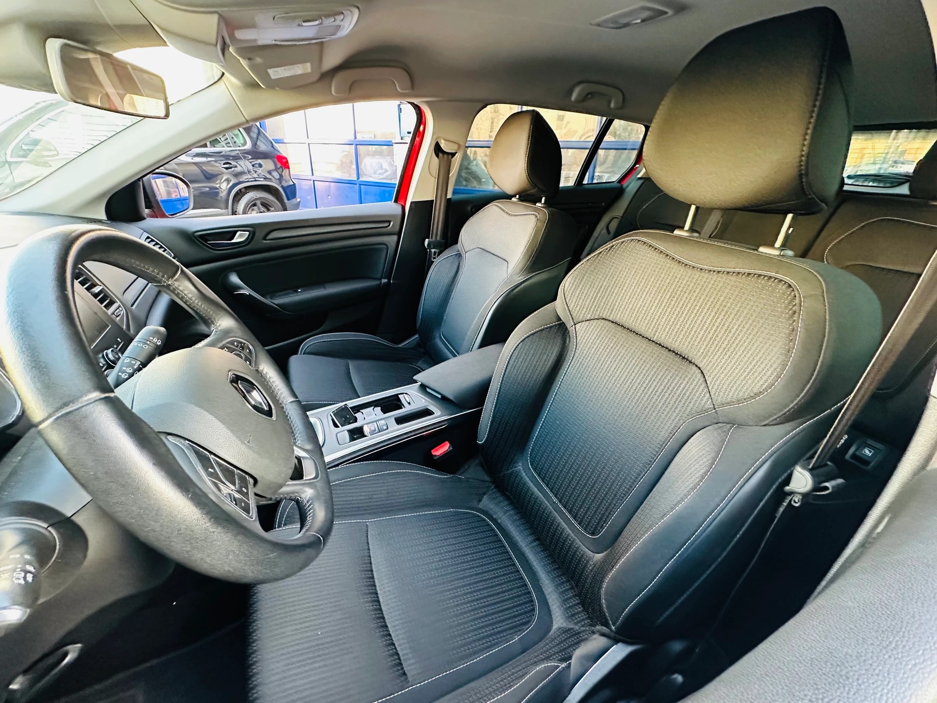 RENAULT Mégane Grandtour 1.5 dCi Business EDC-image-11