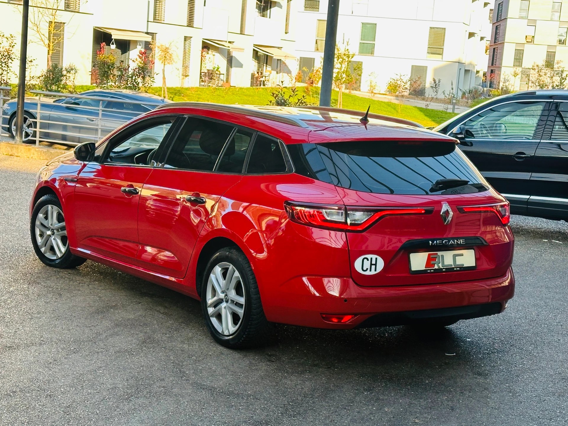 RENAULT Mégane Grandtour 1.5 dCi Business EDC-image-7