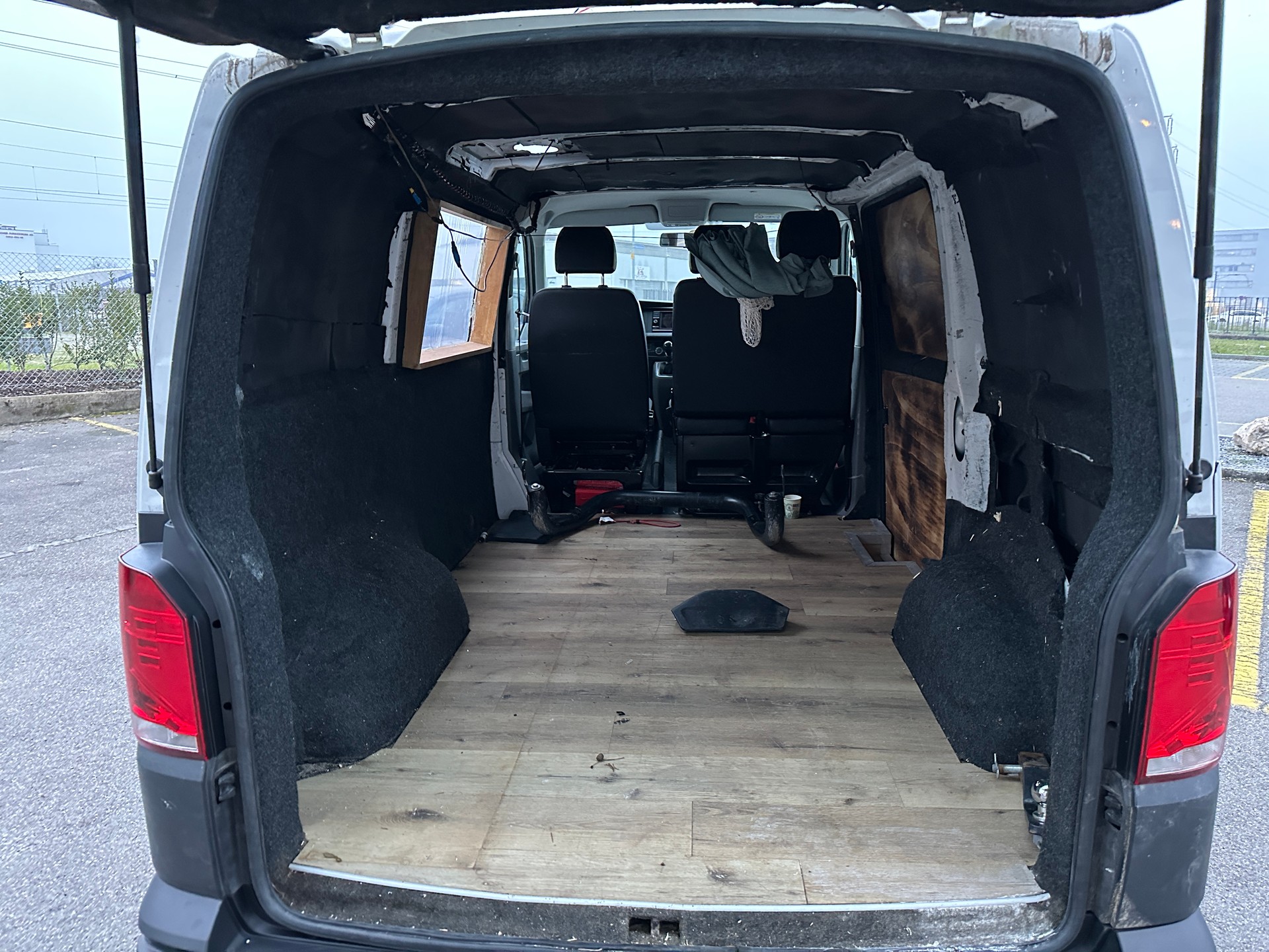 VW T6.1 2.0 TDI-image-10
