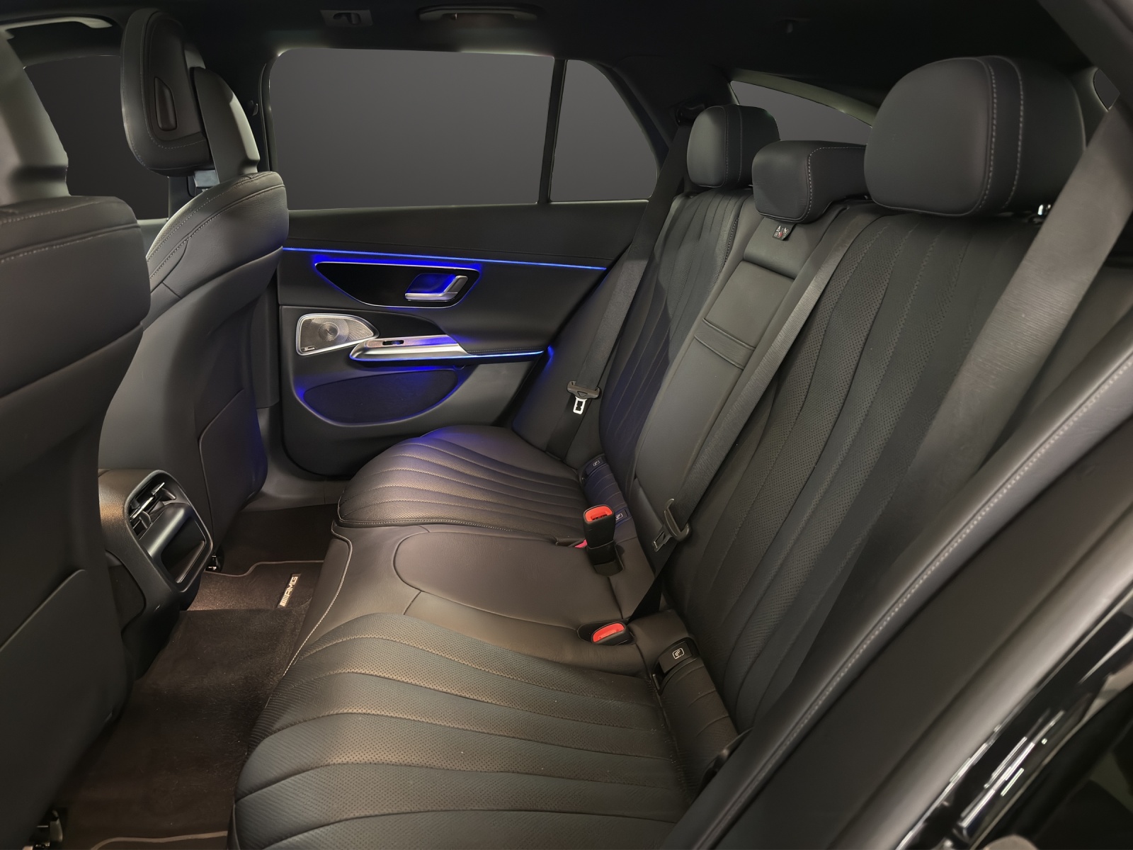 MERCEDES-BENZ E 200 T 9G-Tronic 4Matic-image-12