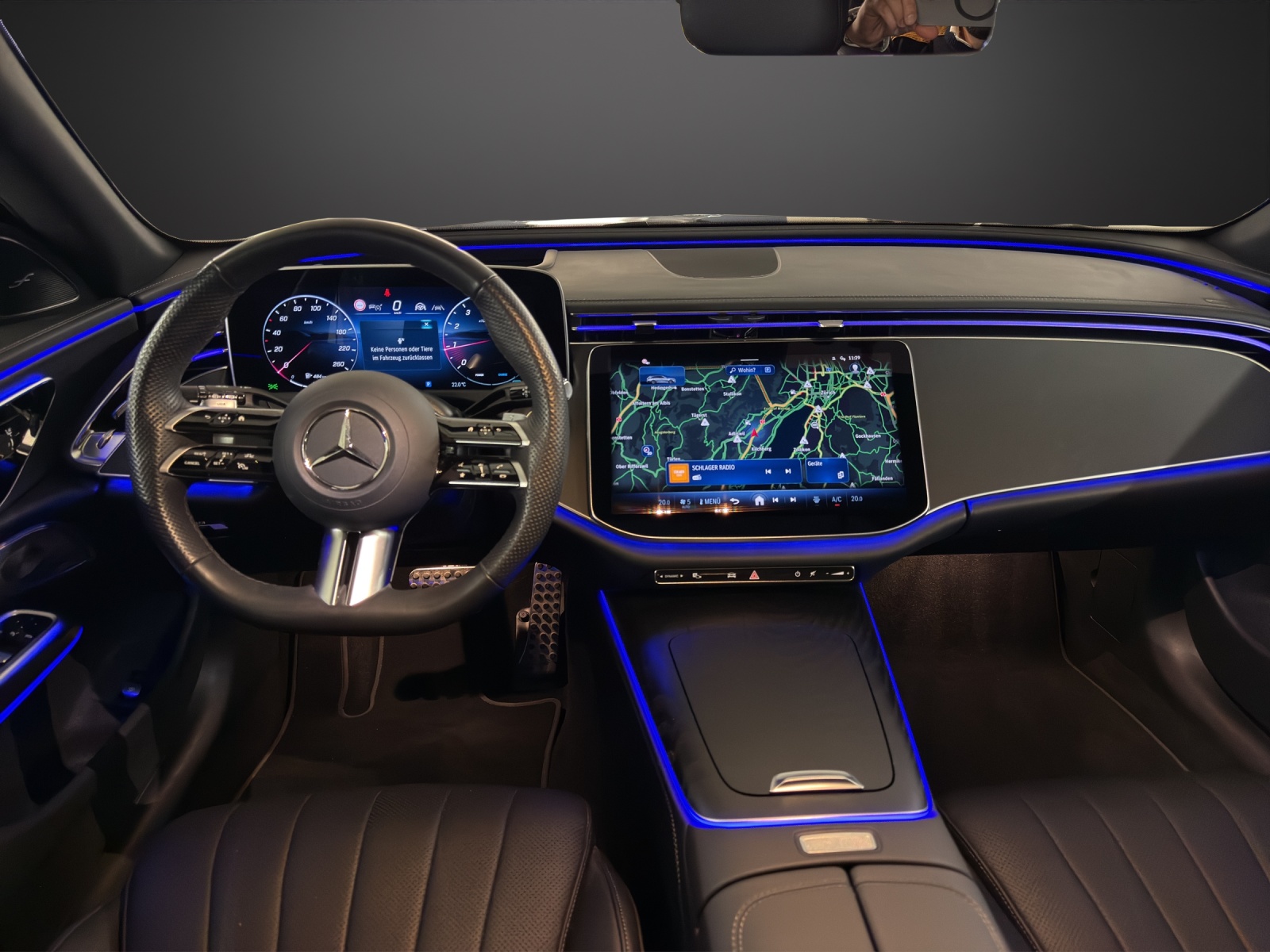 MERCEDES-BENZ E 200 T 9G-Tronic 4Matic-image-8