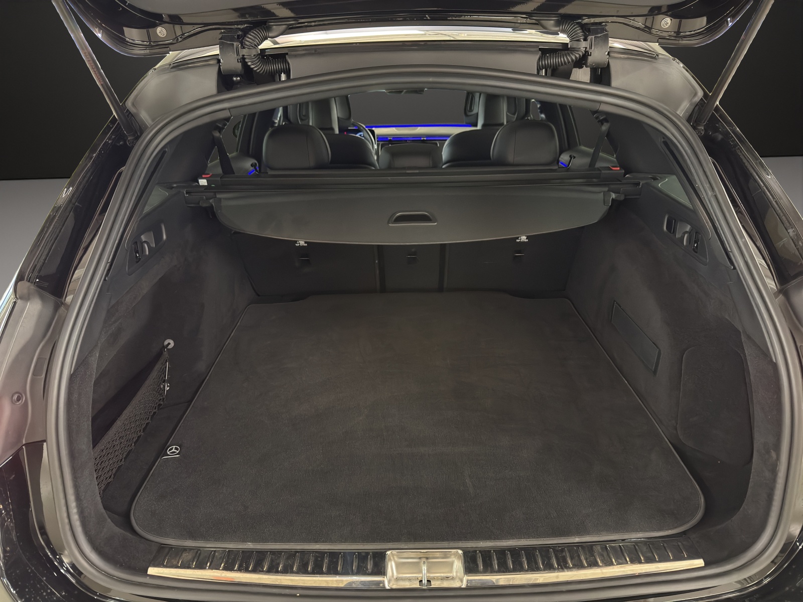 MERCEDES-BENZ E 200 T 9G-Tronic 4Matic-image-13