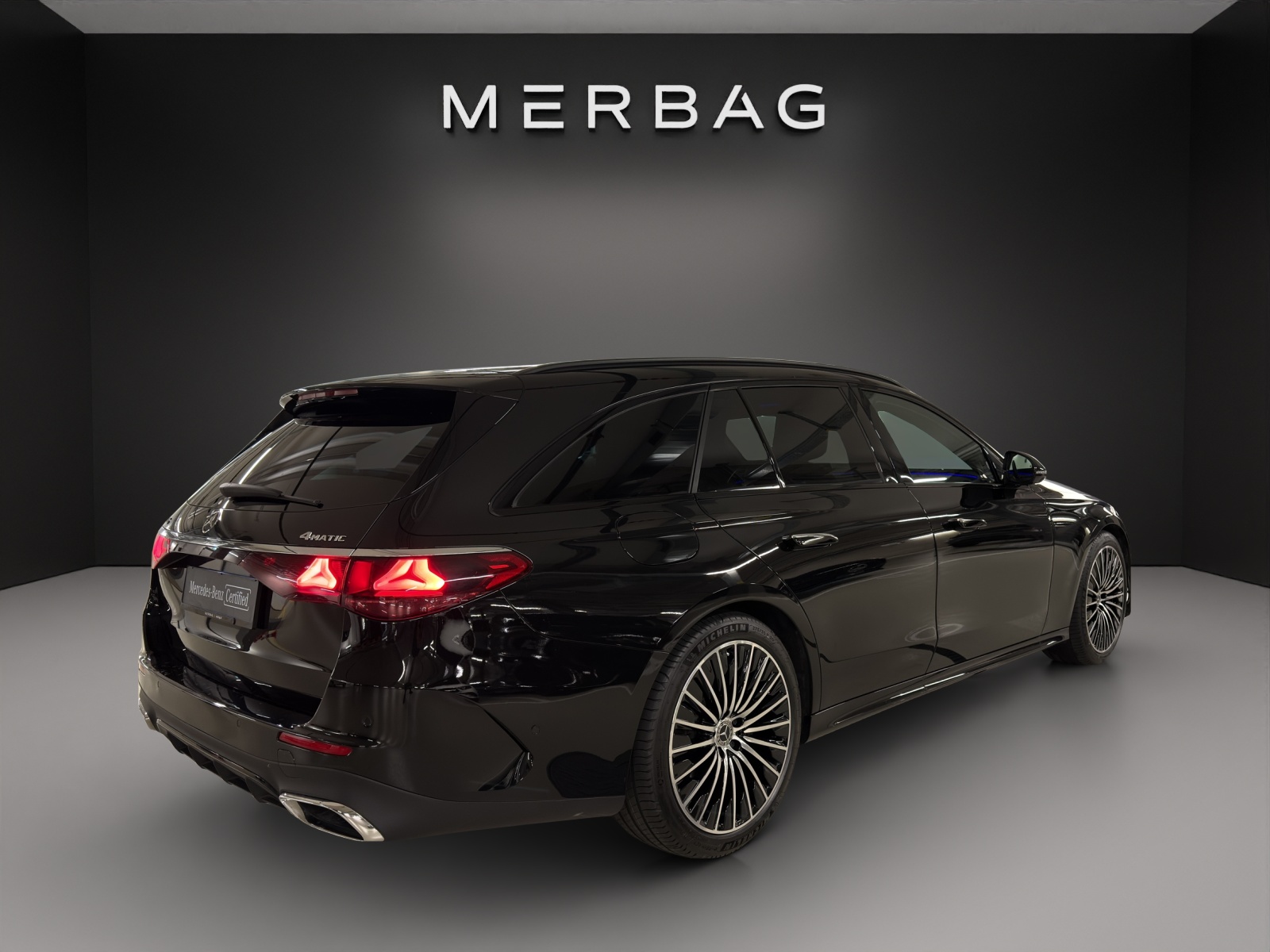 MERCEDES-BENZ E 200 T 9G-Tronic 4Matic-image-5