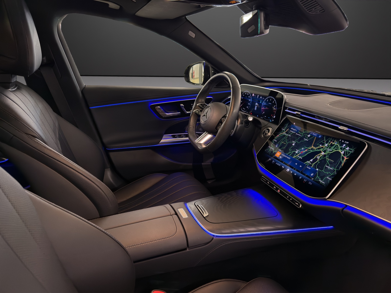 MERCEDES-BENZ E 200 T 9G-Tronic 4Matic-image-11