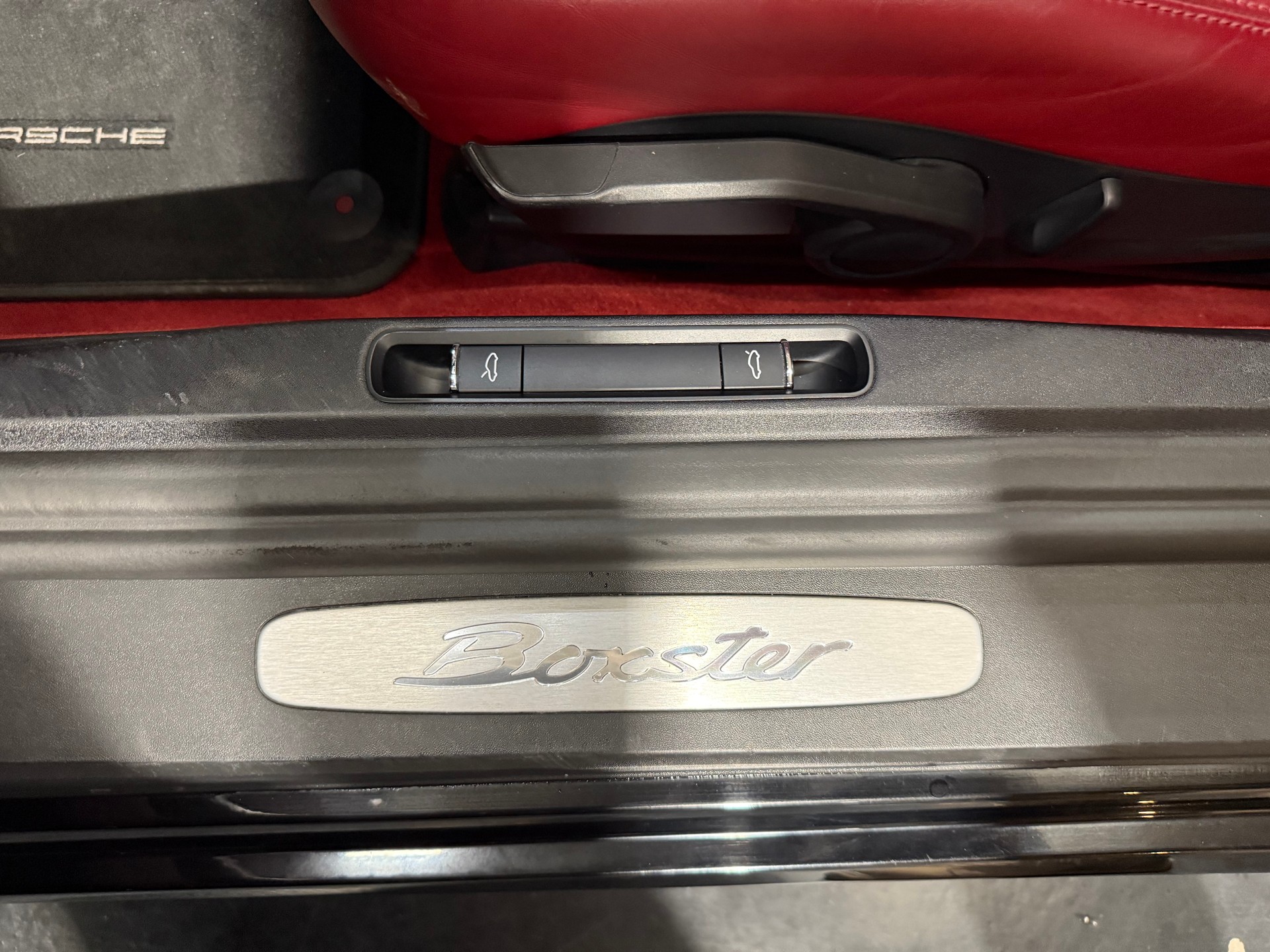 PORSCHE 718 Boxster 2.0-image-23