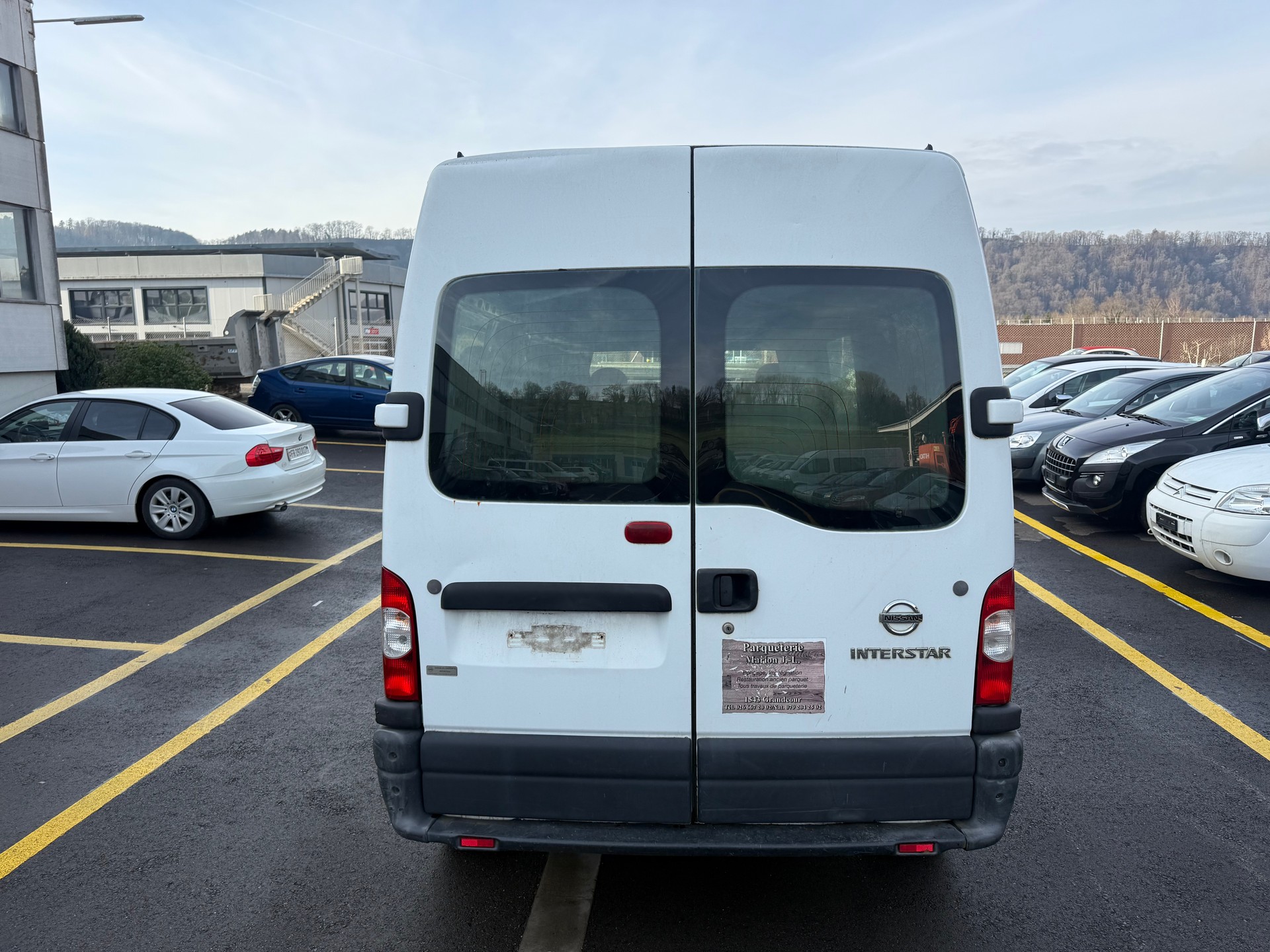 NISSAN Interstar 35 2.5 dCi-image-11
