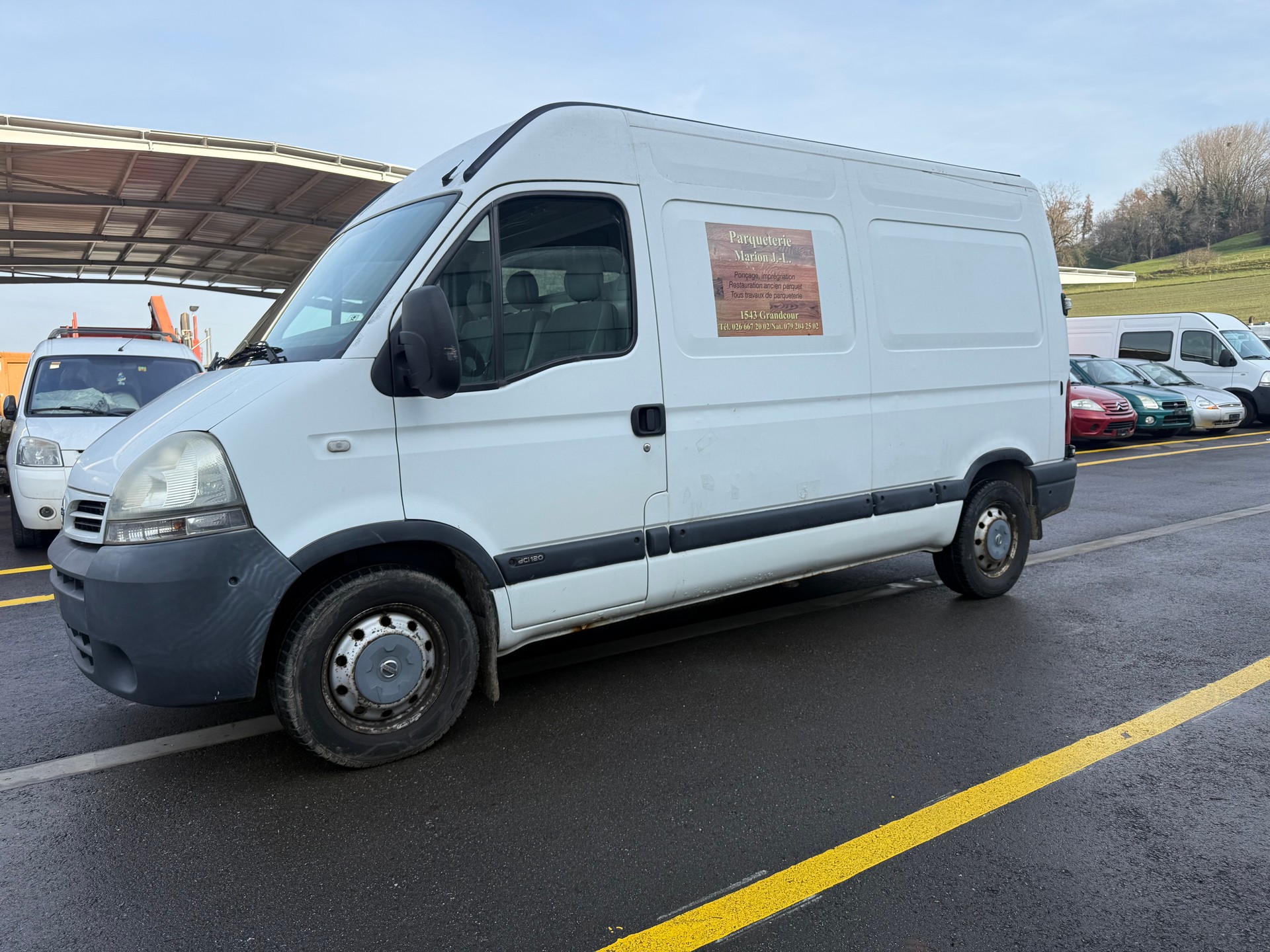 NISSAN Interstar 35 2.5 dCi-image-1