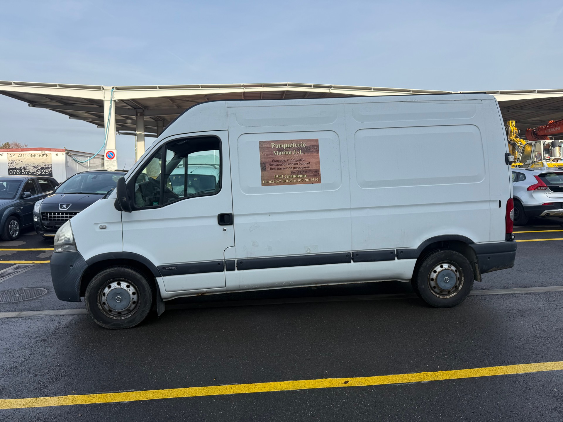 NISSAN Interstar 35 2.5 dCi-image-0