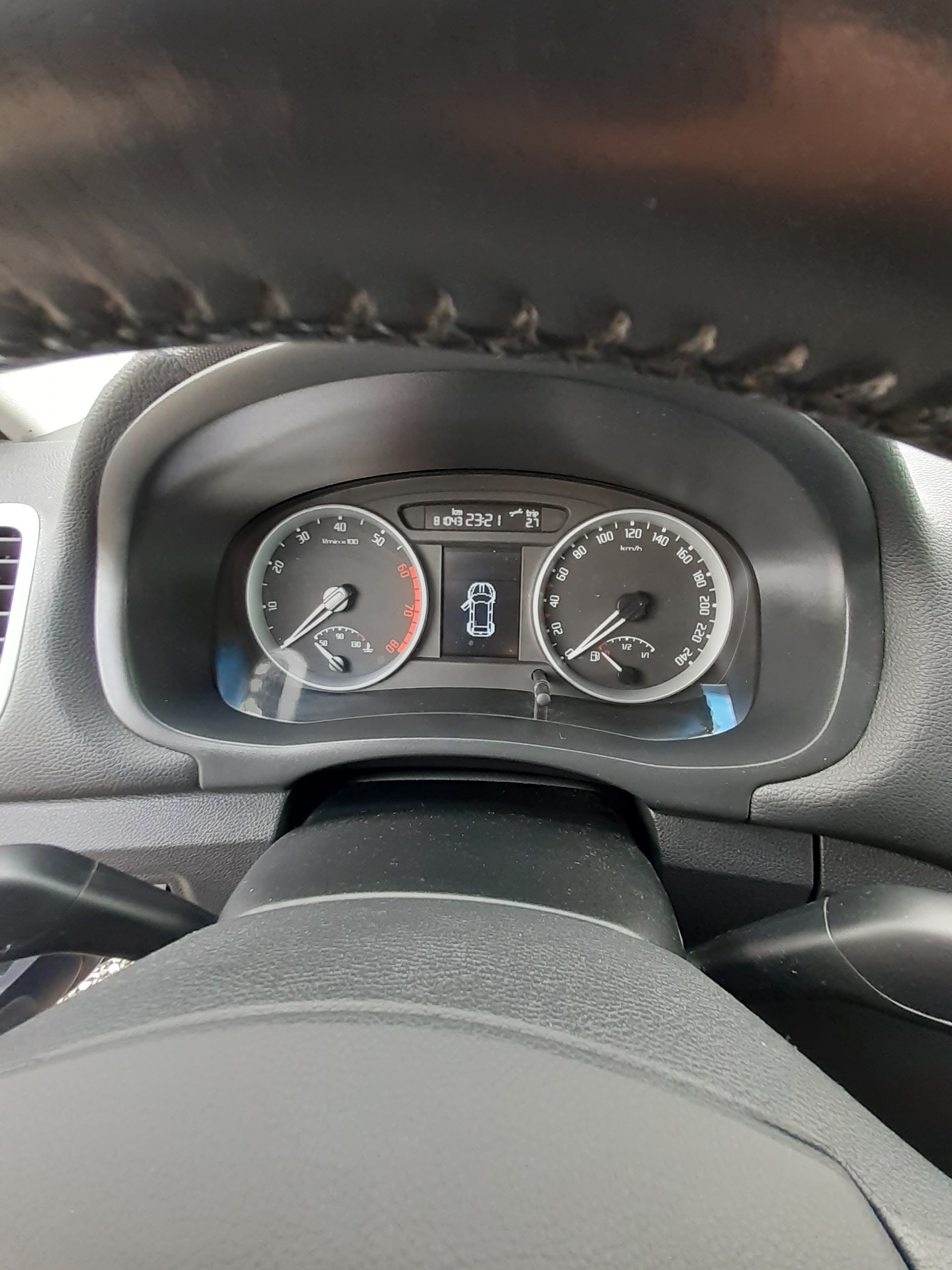 SKODA Fabia 1.6 Classic Tiptronic-image-4