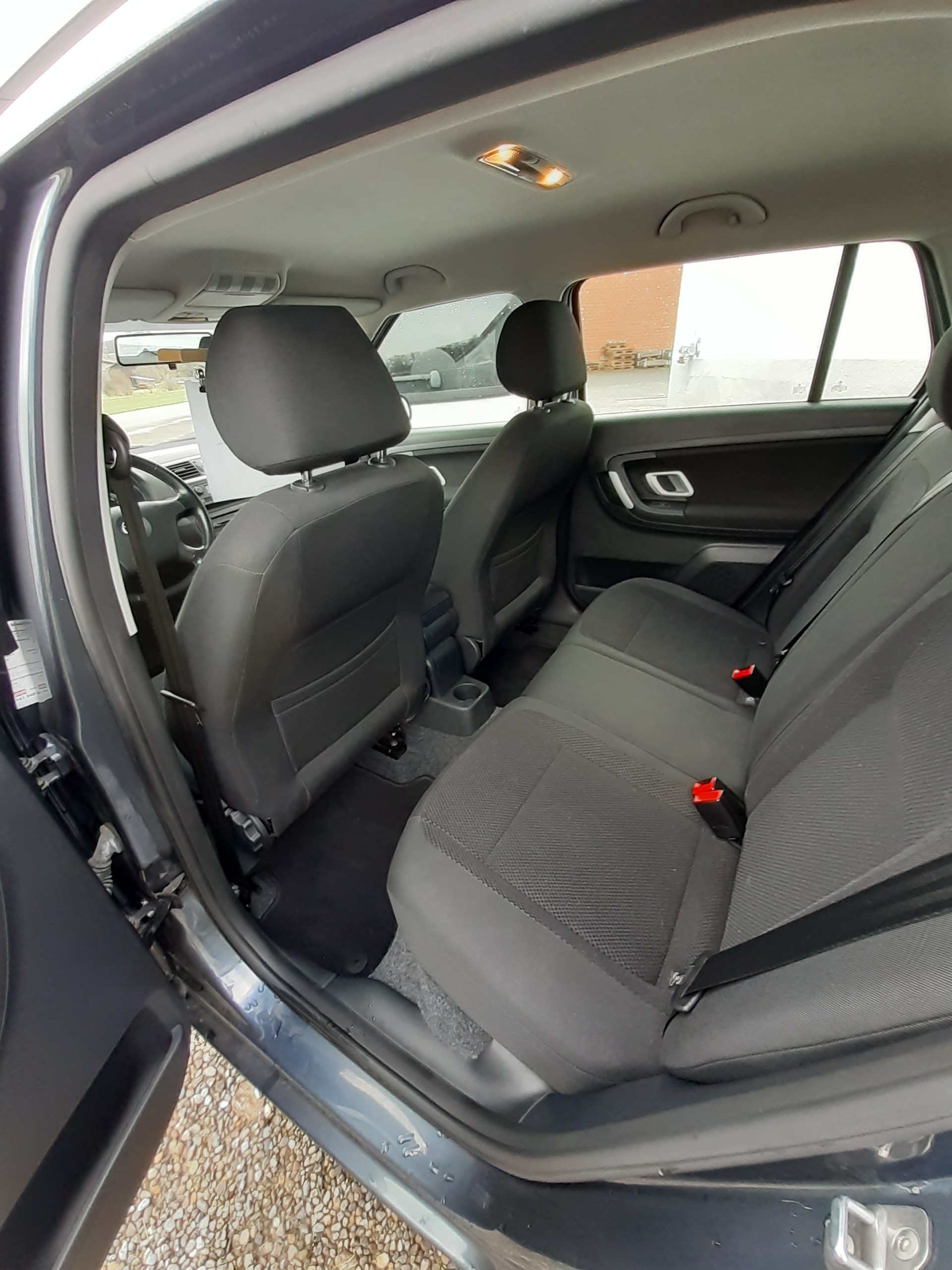 SKODA Fabia 1.6 Classic Tiptronic-image-9