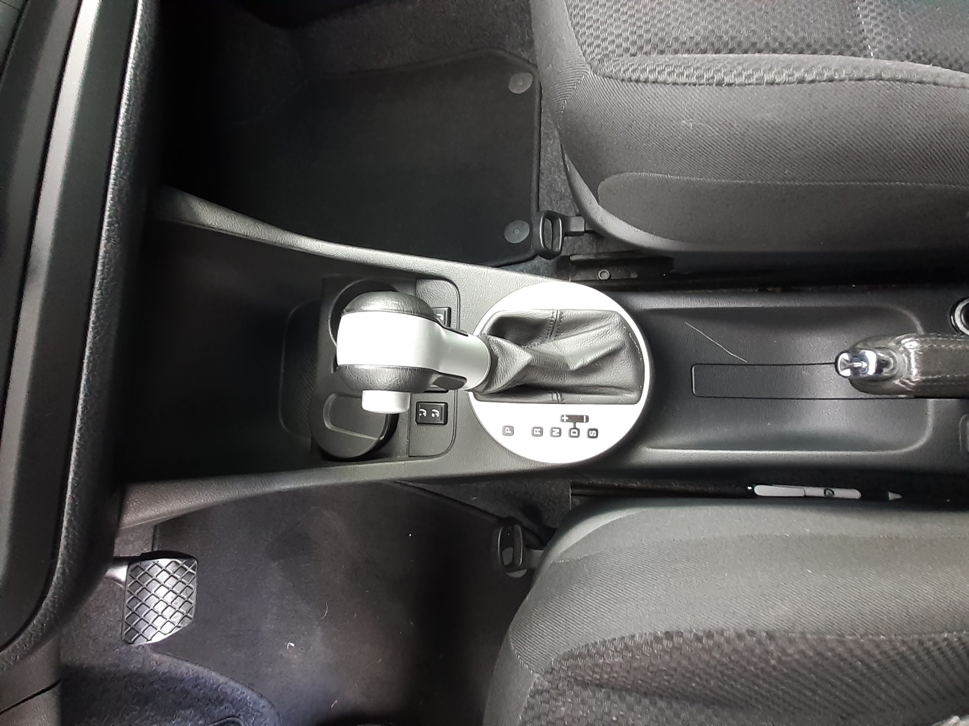 SKODA Fabia 1.6 Classic Tiptronic-image-7