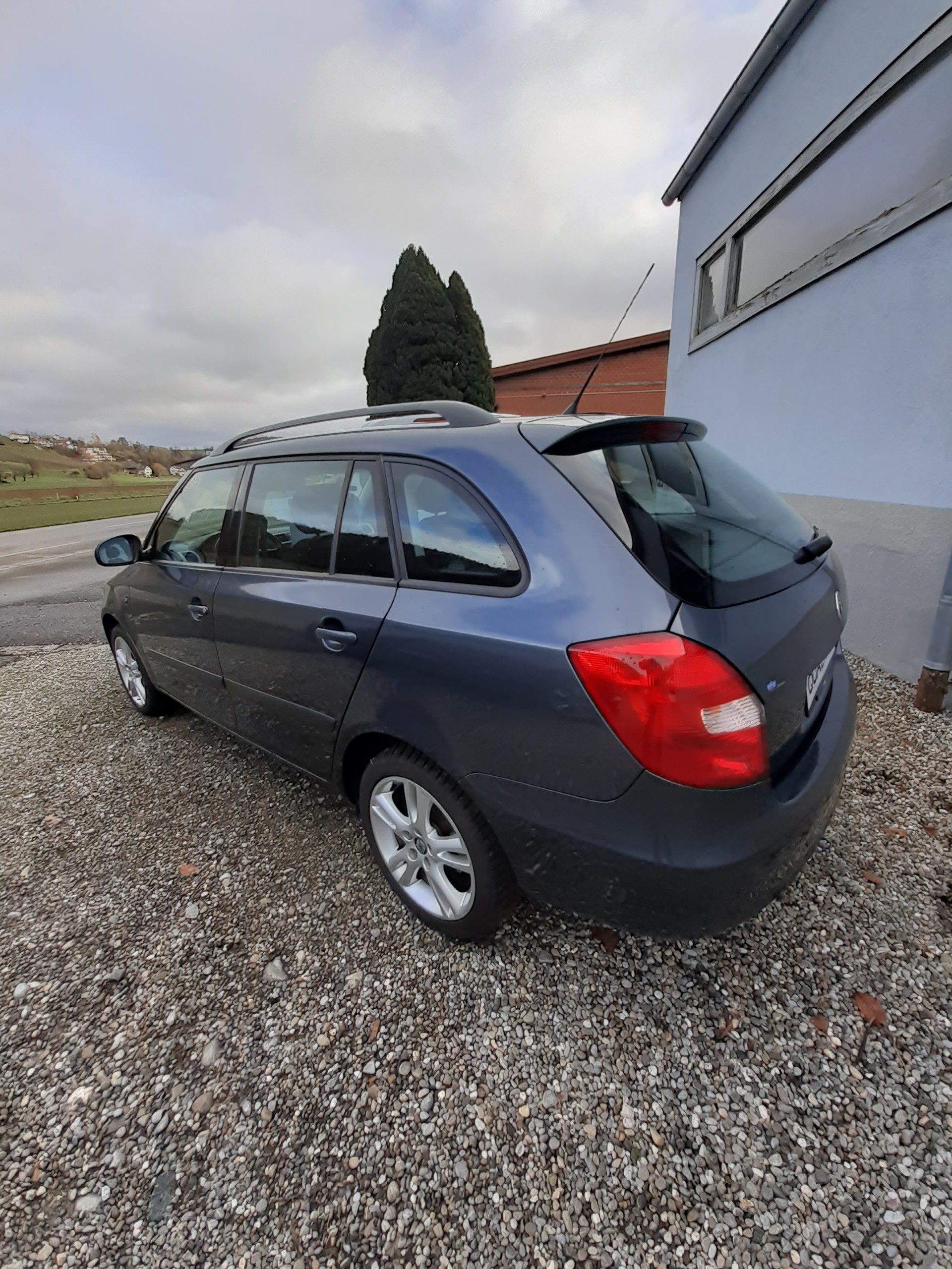 SKODA Fabia 1.6 Classic Tiptronic-image-1