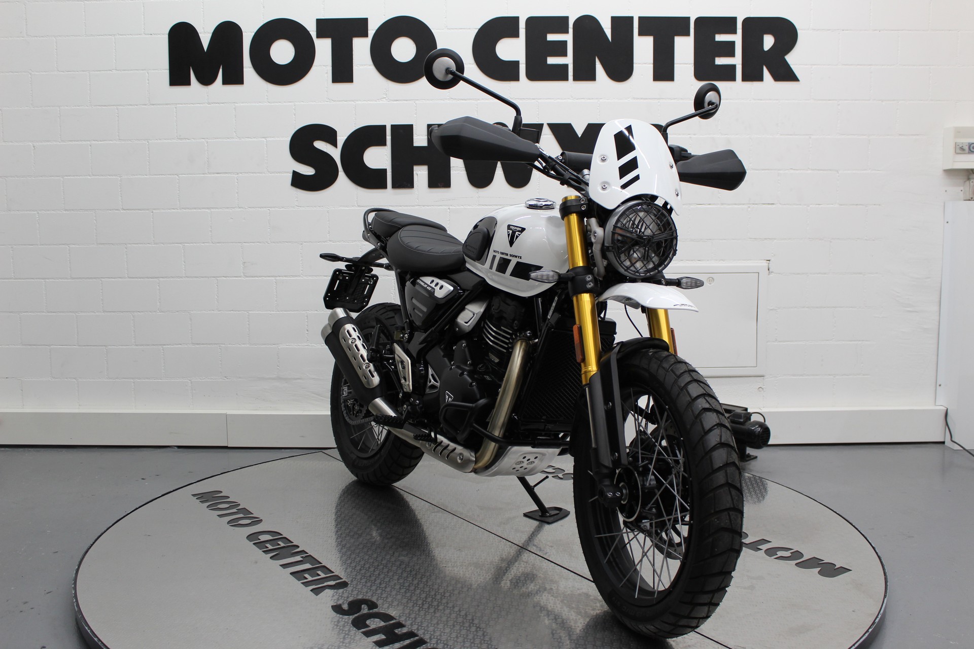 TRIUMPH Scrambler 400 XC-showroom-element-2